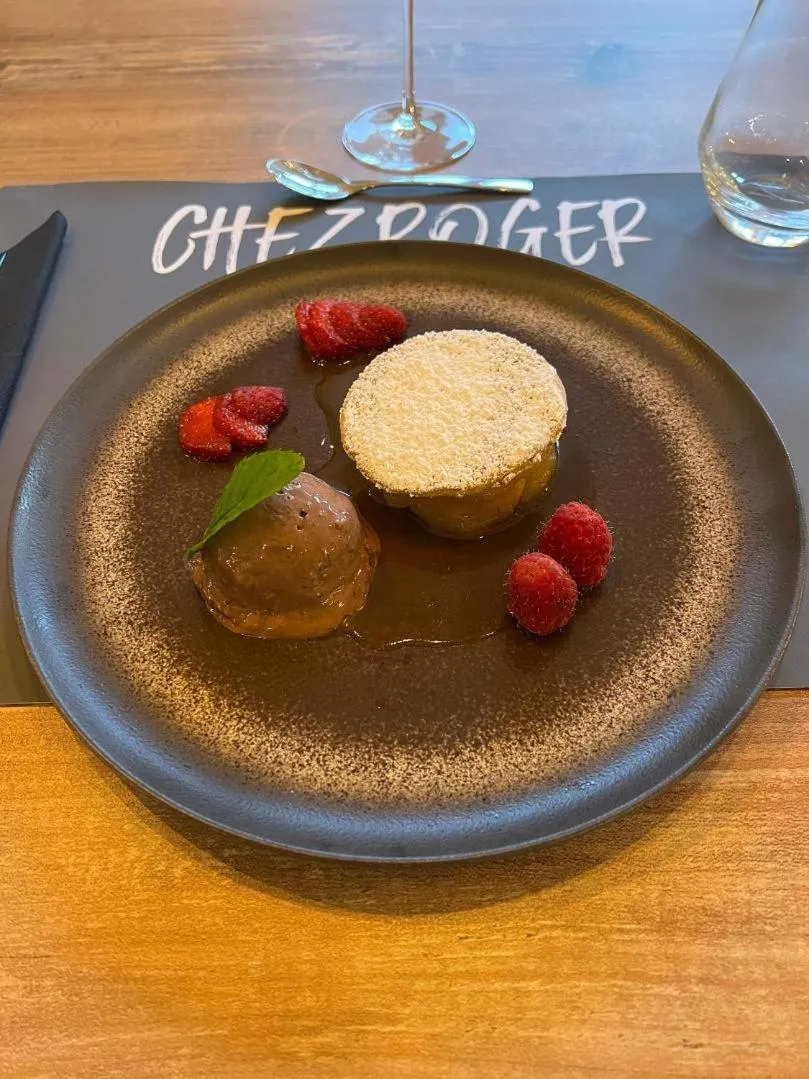 Restaurant/places to eat in Hôtel du Lion d'OR