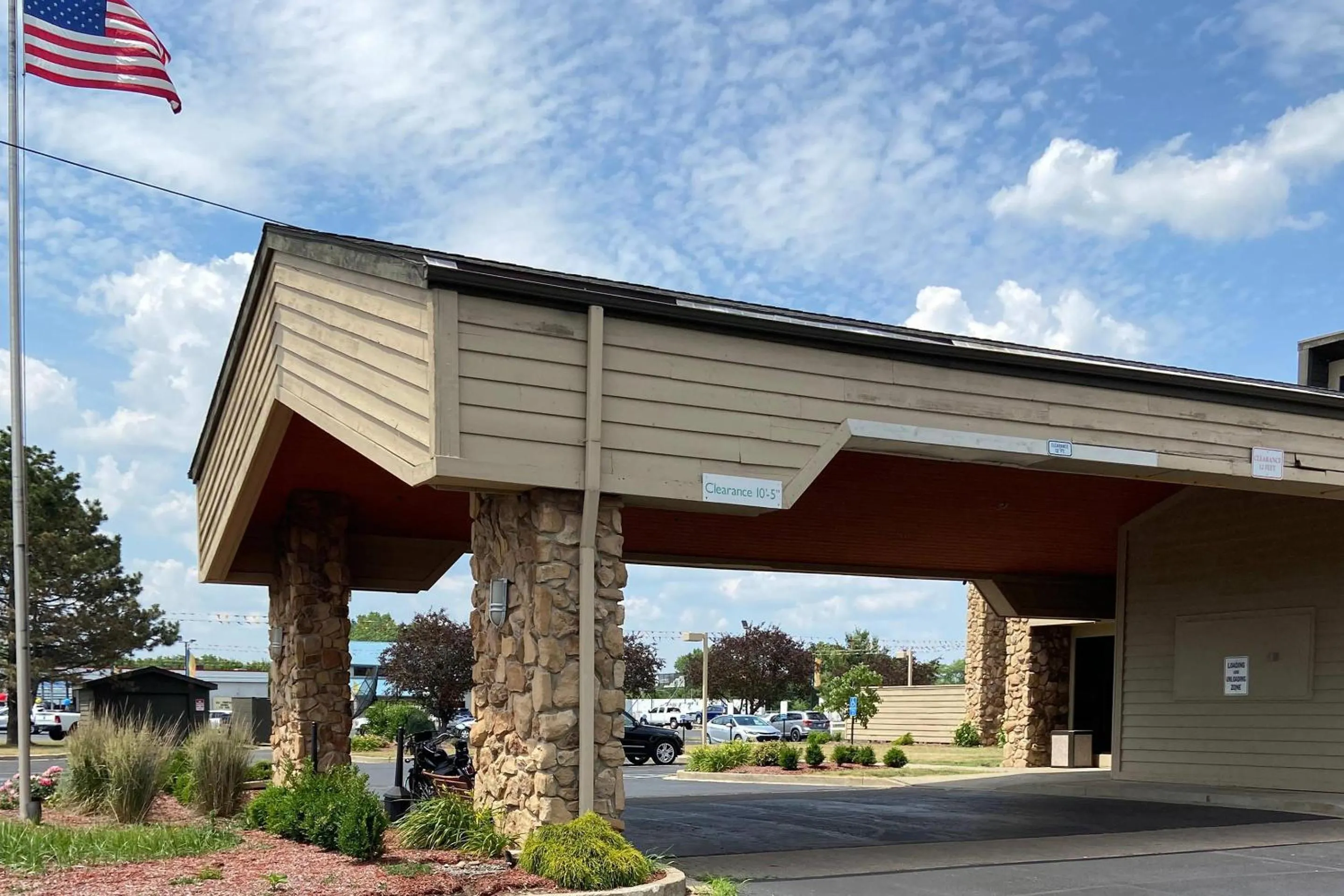 Property building in Quality Inn & Suites Goshen