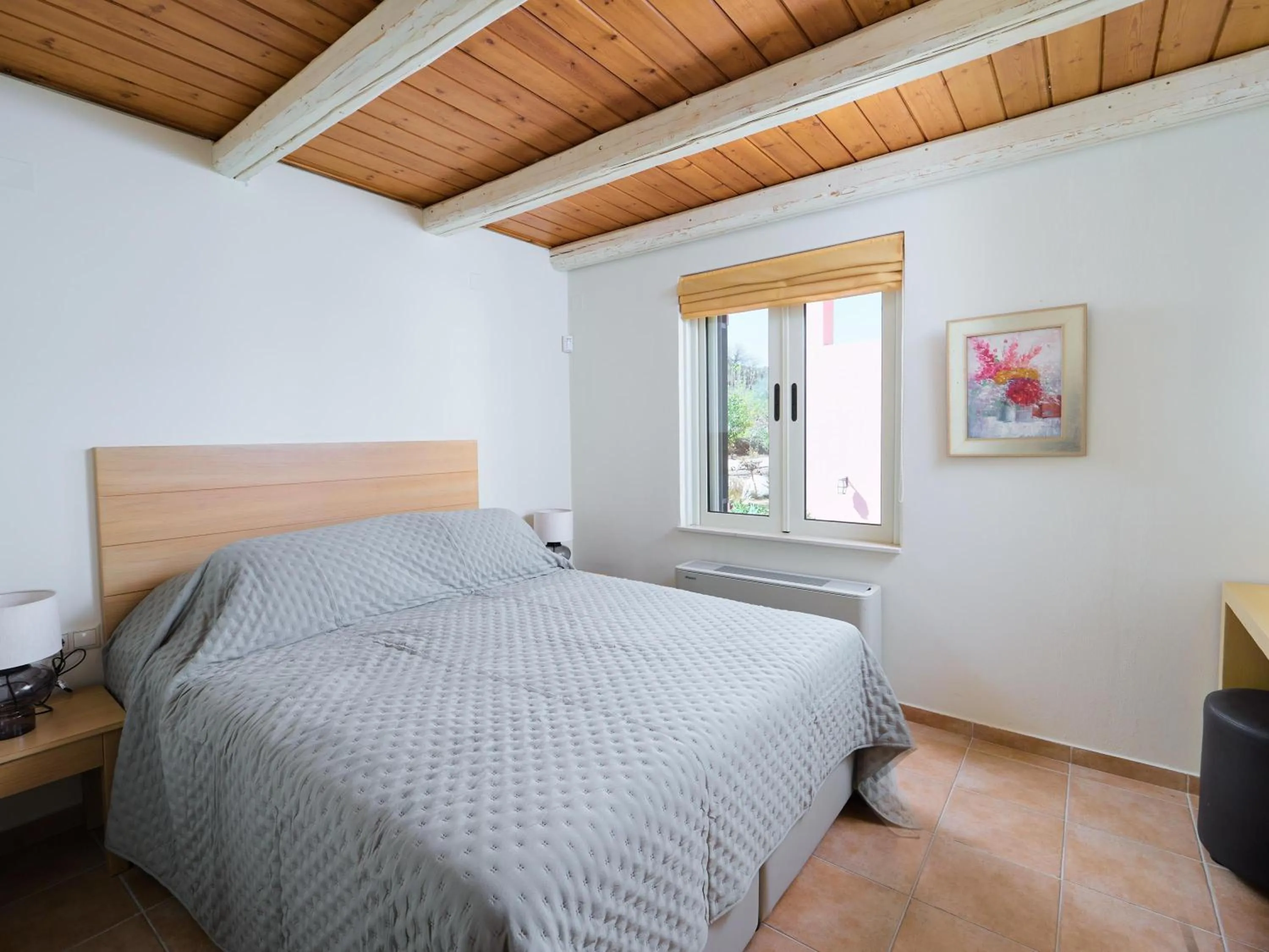 Photo of the whole room, Bed in Eliathos Hillside Retreat