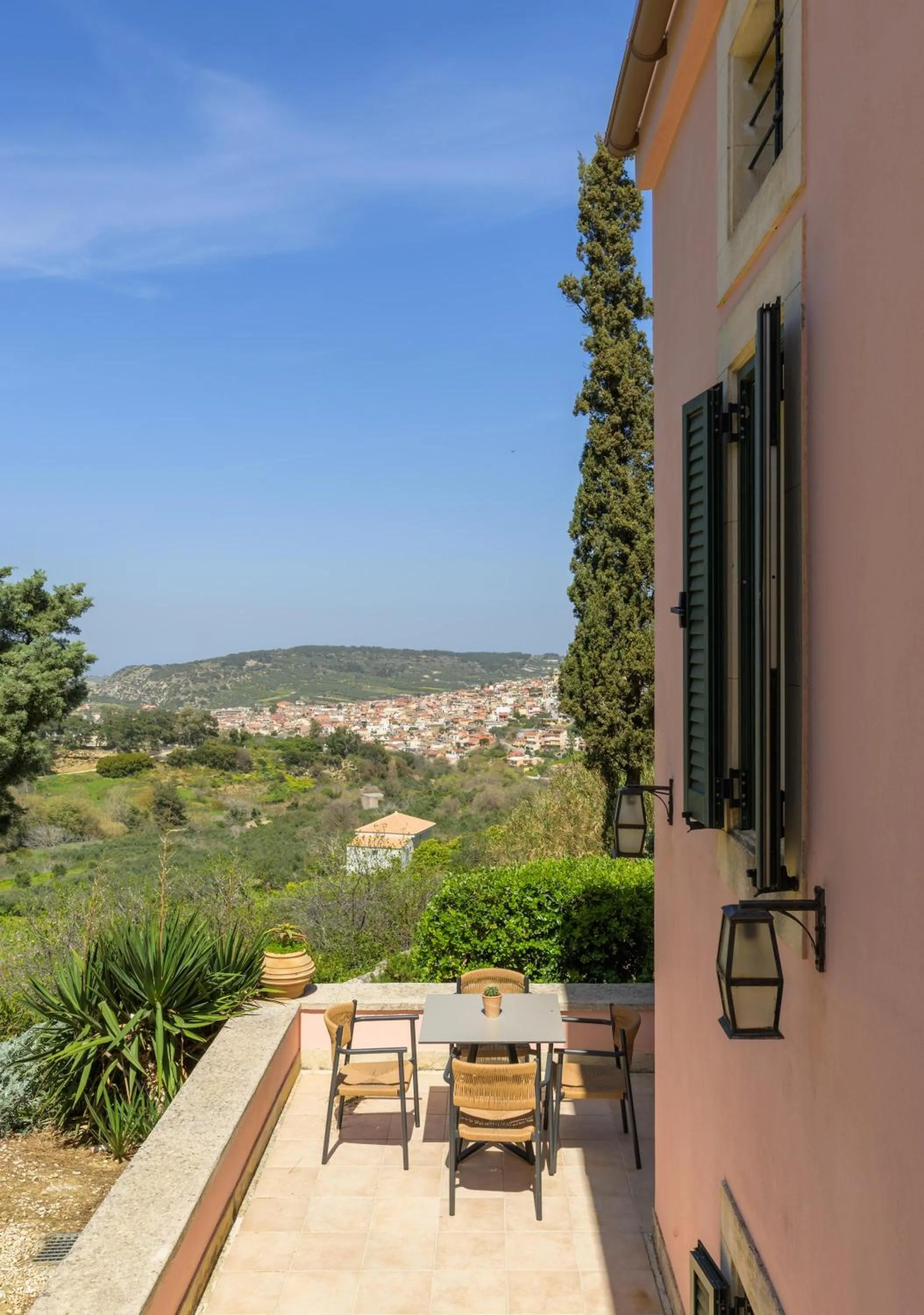 Photo of the whole room in Eliathos Hillside Retreat