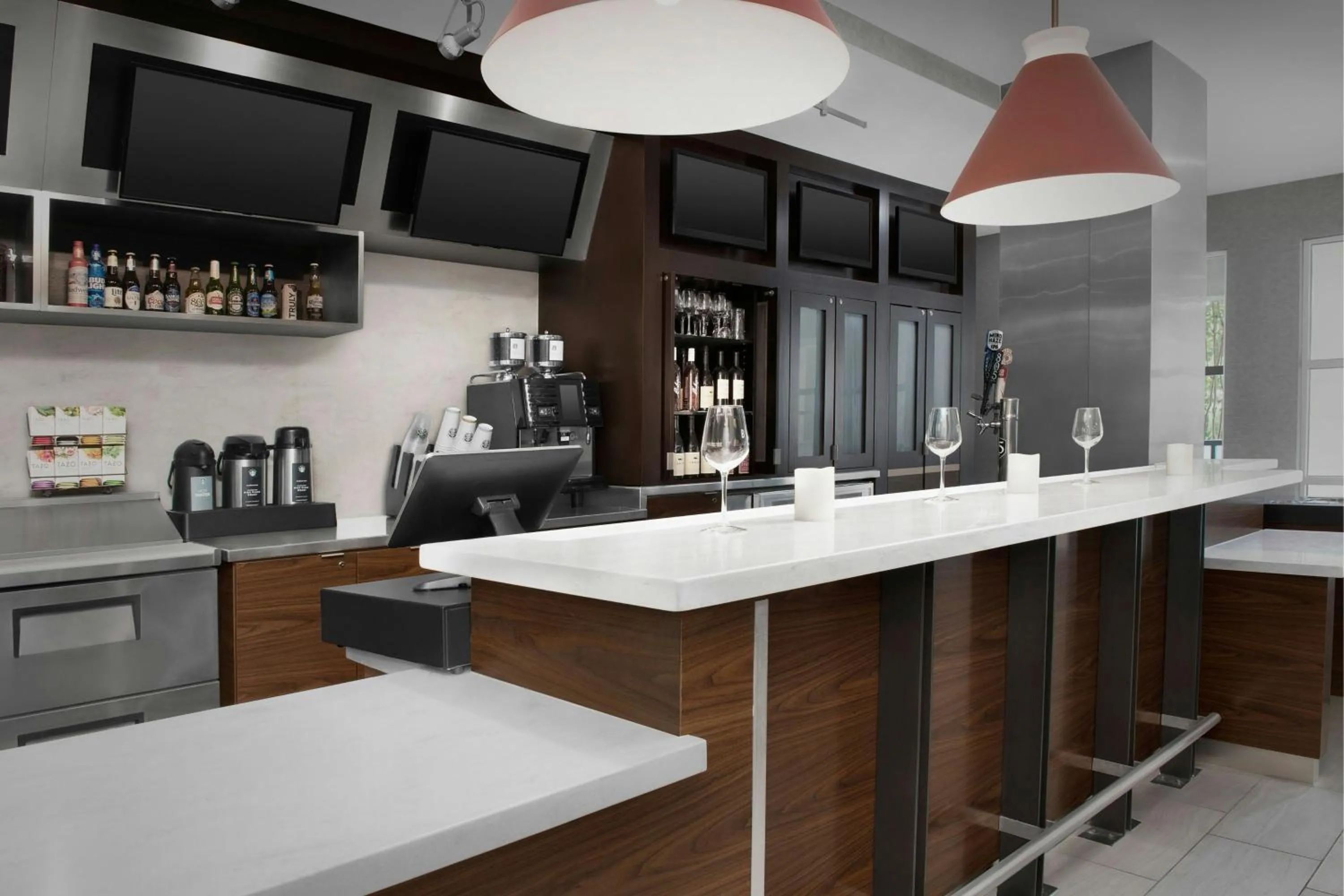 Restaurant/places to eat in Courtyard by Marriott Paso Robles