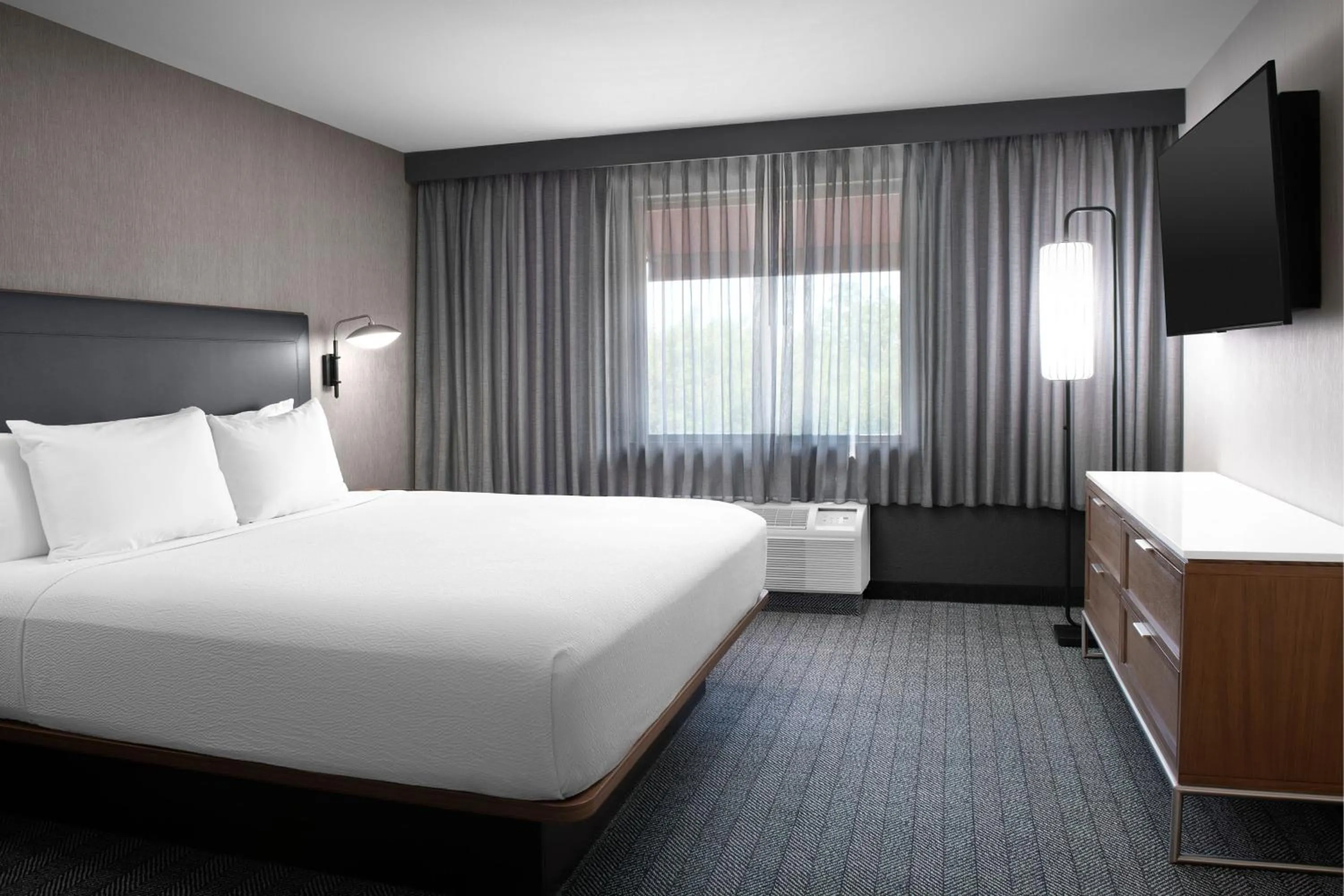 Bedroom, Bed in Courtyard by Marriott Paso Robles