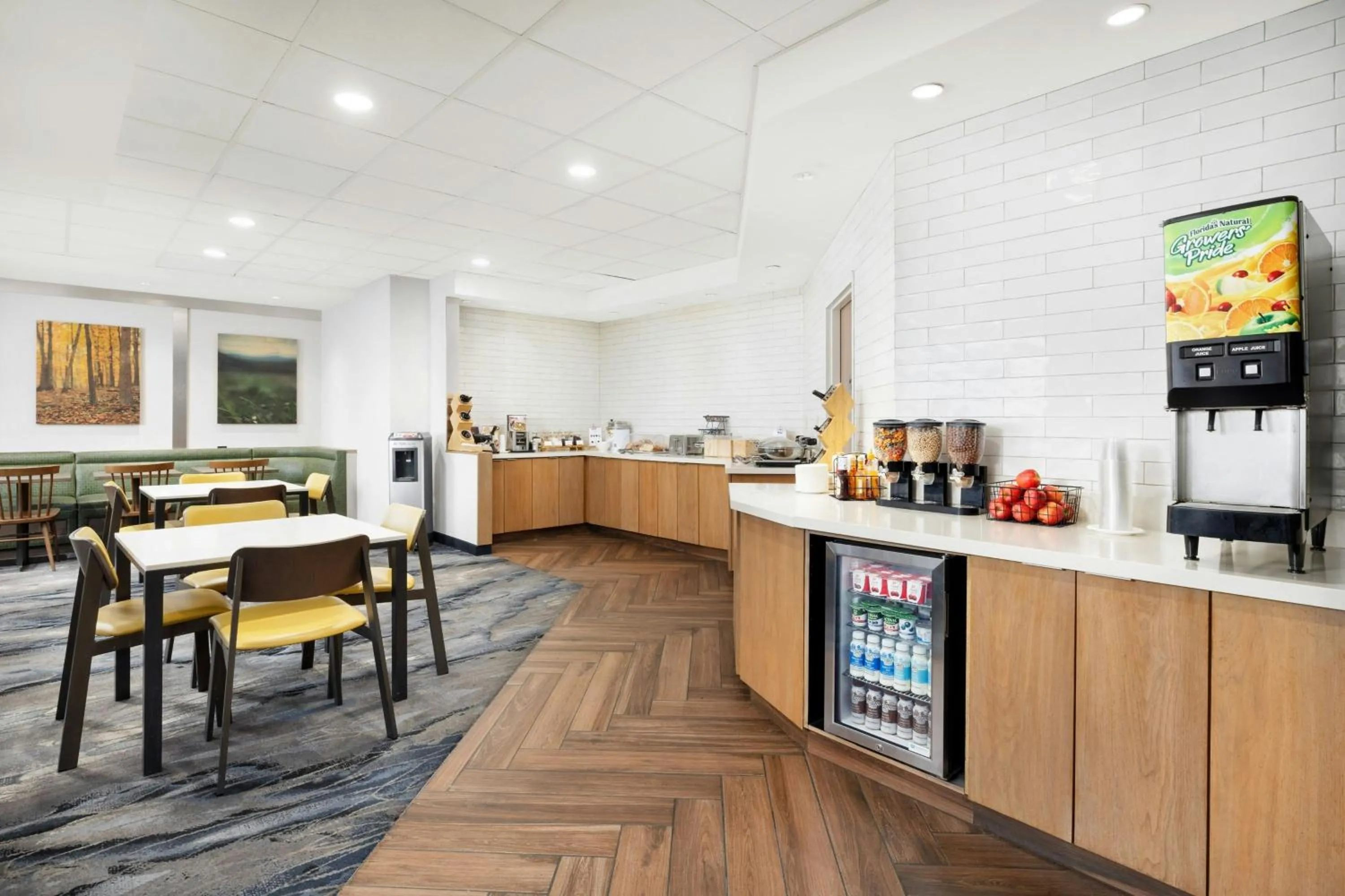 Breakfast in Fairfield Inn Scranton