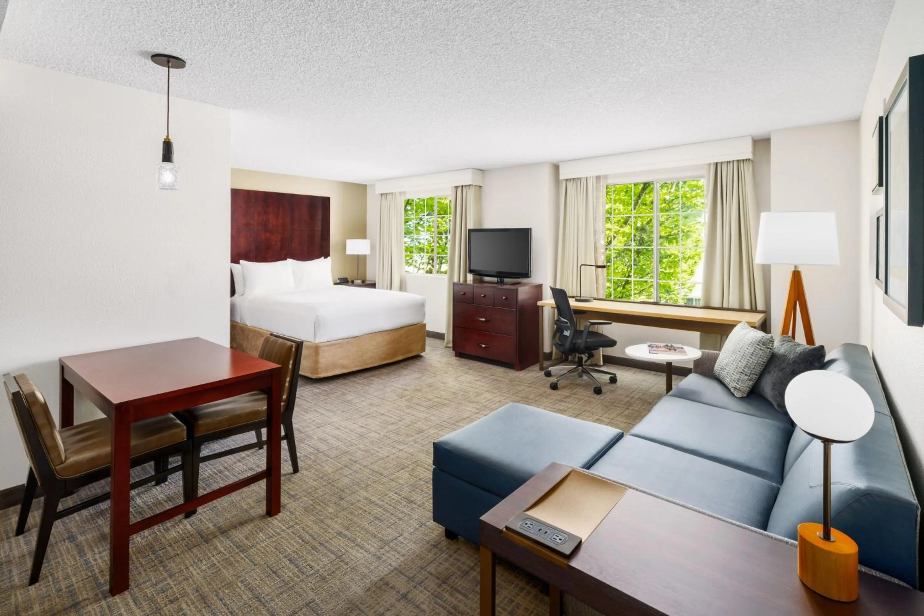Photo of the whole room, Bed in Residence Inn Seattle Northeast/Bothell