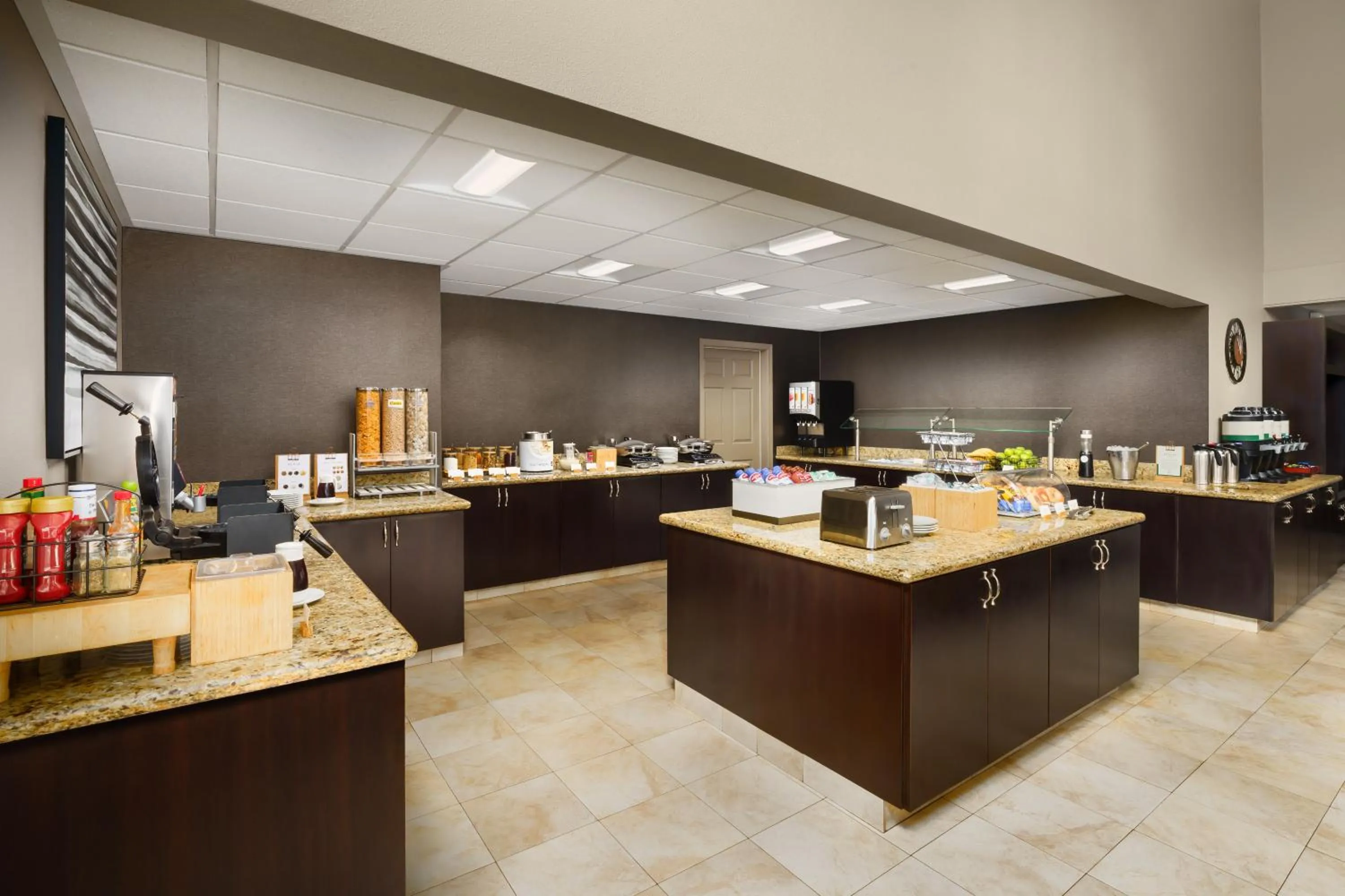 Breakfast in Residence Inn Seattle North/Lynnwood Everett