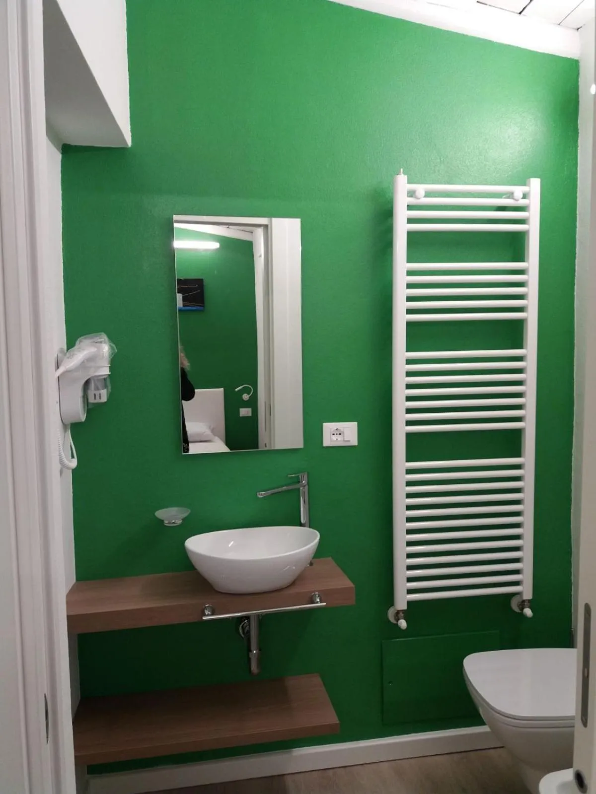 Bathroom in Suite Color Verona