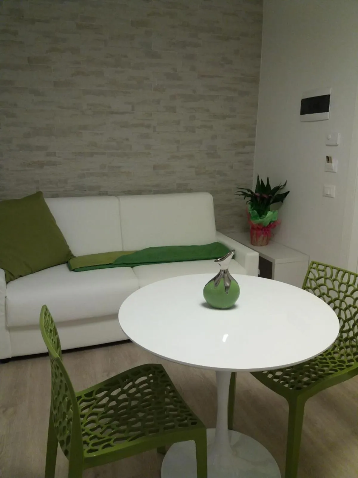 Living room in Suite Color Verona