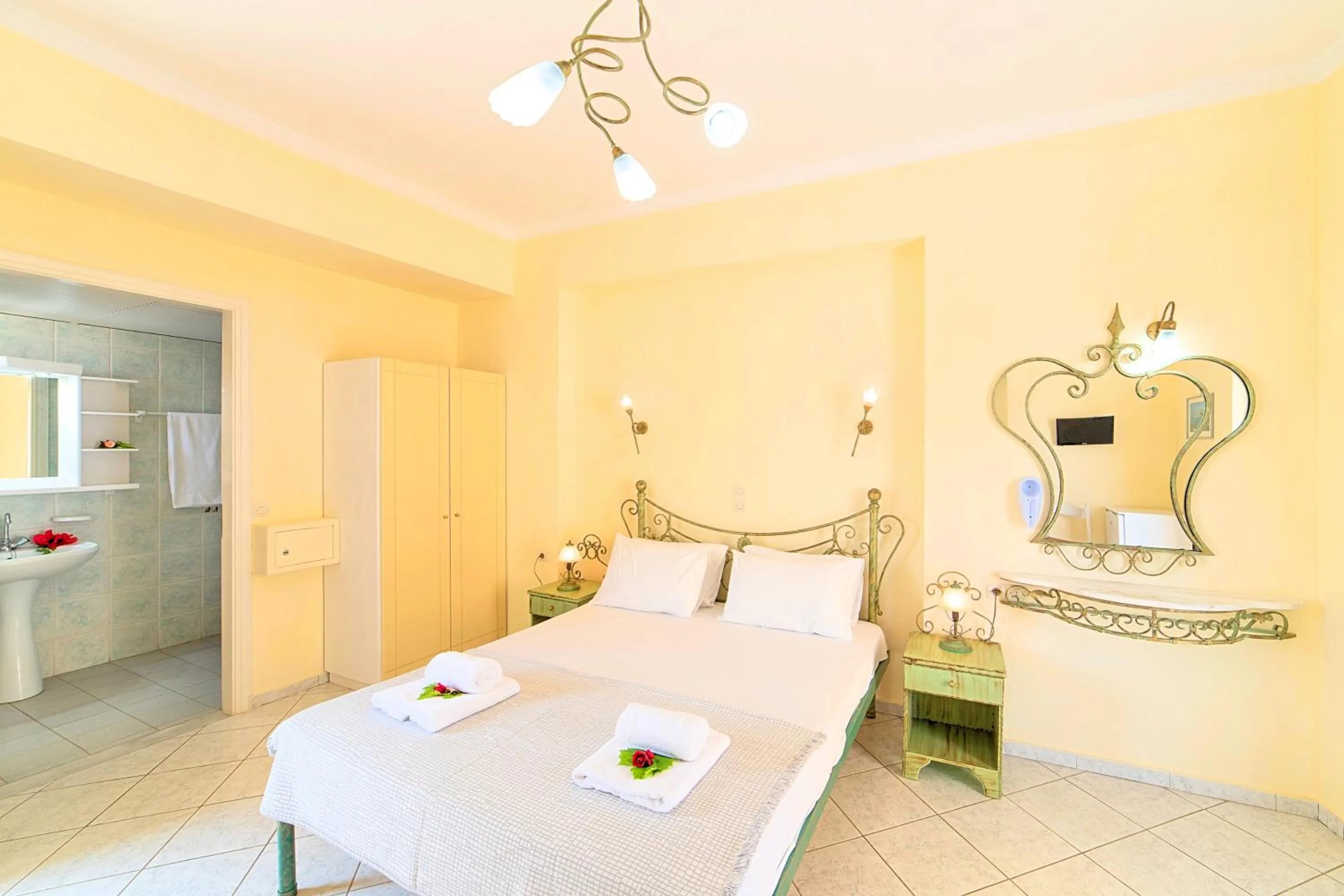 Property building, Bed in Palladion Hotel