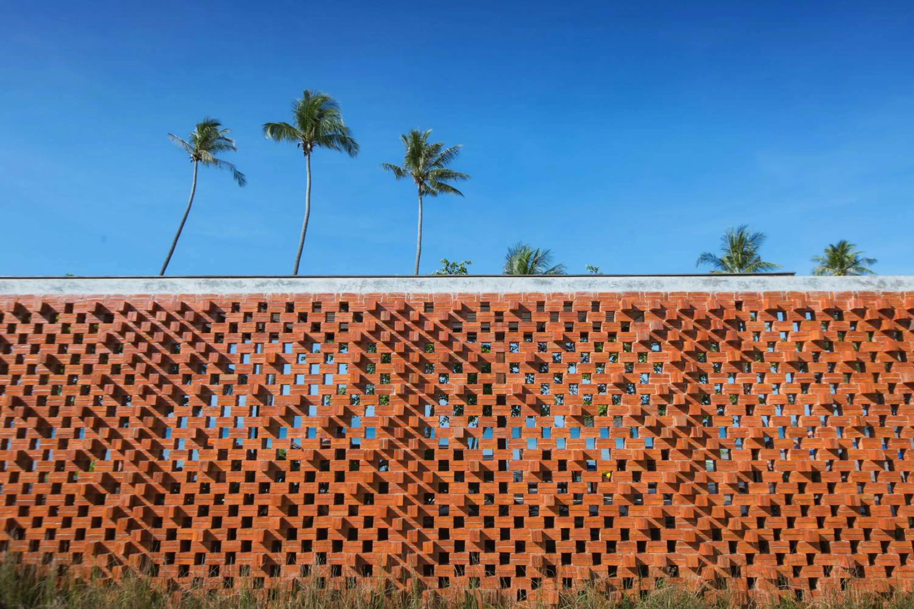 Area and facilities in Mira Montra Resort Koh Mak