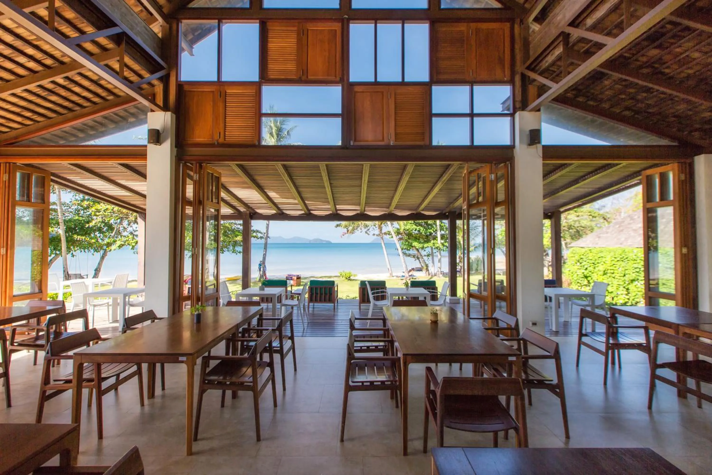 Restaurant/places to eat in Mira Montra Resort Koh Mak