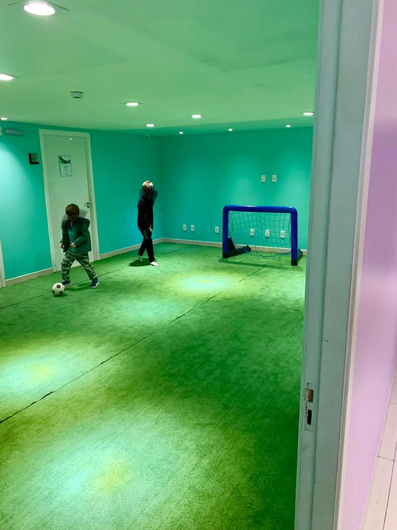 Property building in Flat Wish Serrano Hotel