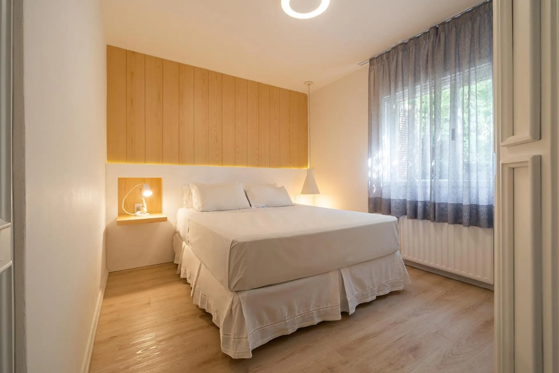 Bedroom, Bed in Flat Wish Serrano Hotel