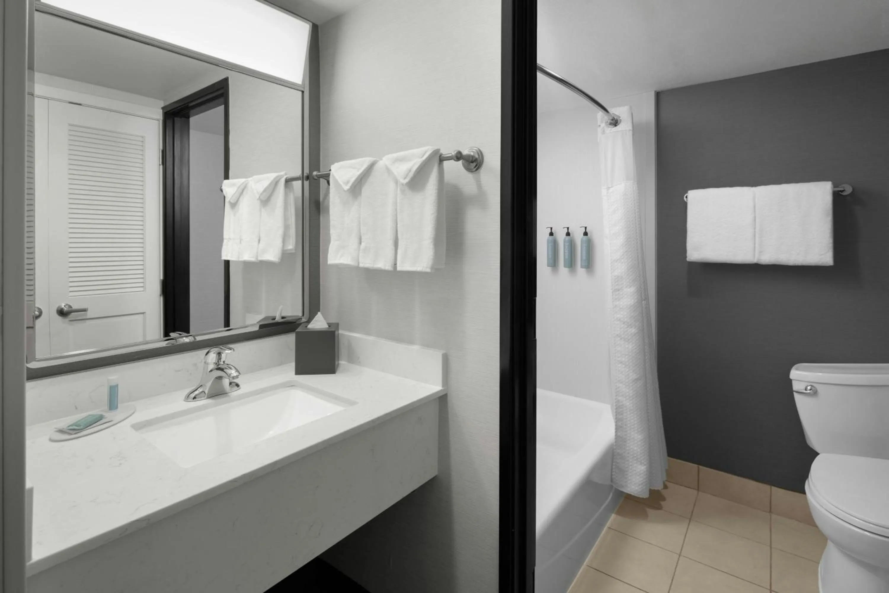 Bathroom in Courtyard by Marriott Salt Lake City Sandy