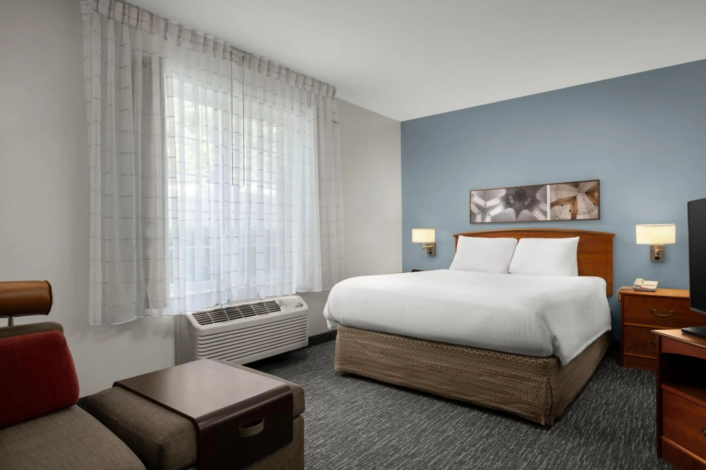 Photo of the whole room, Bed in TownePlace Suites Salt Lake City Layton