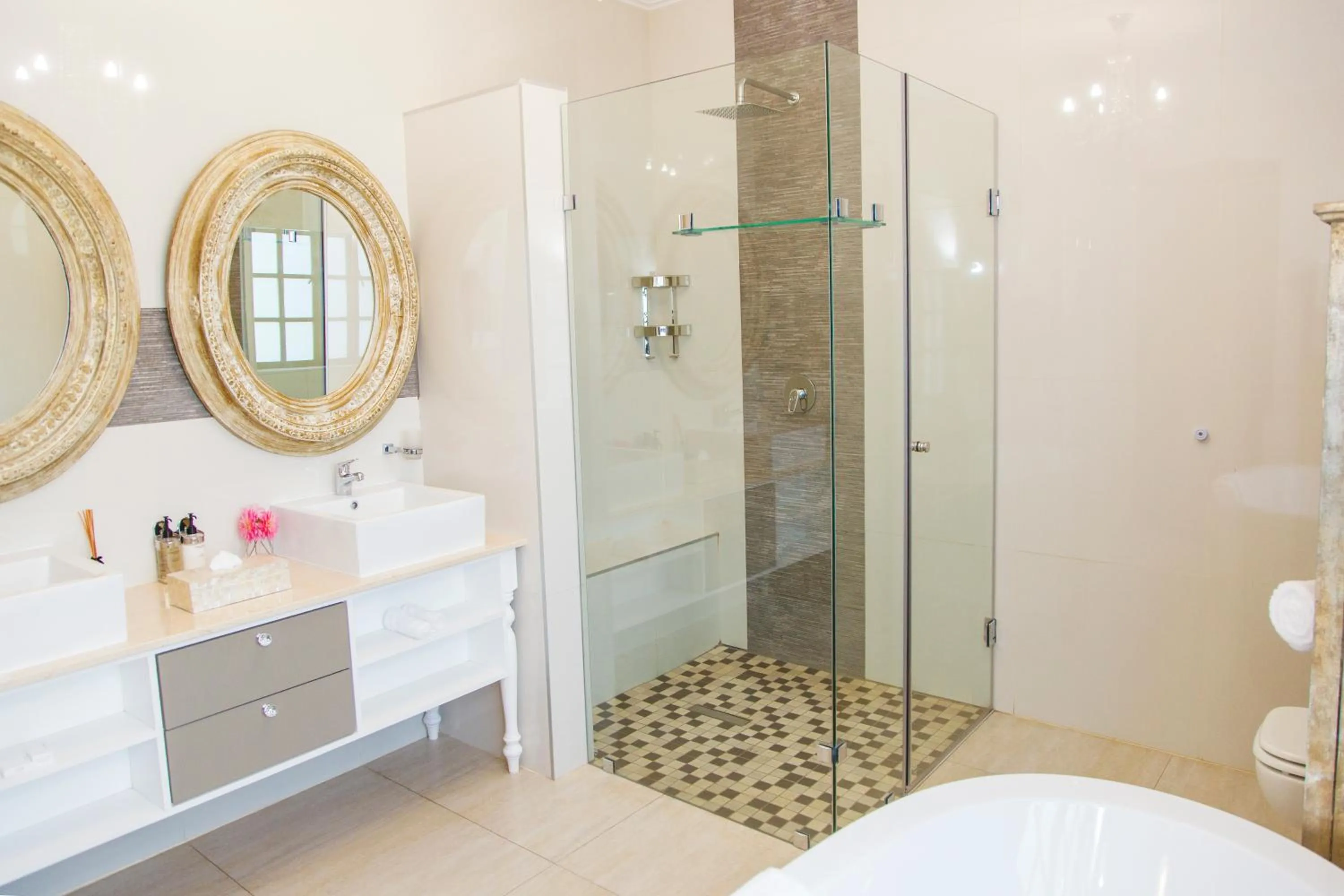 Bathroom in Ivory Manor Boutique Hotel