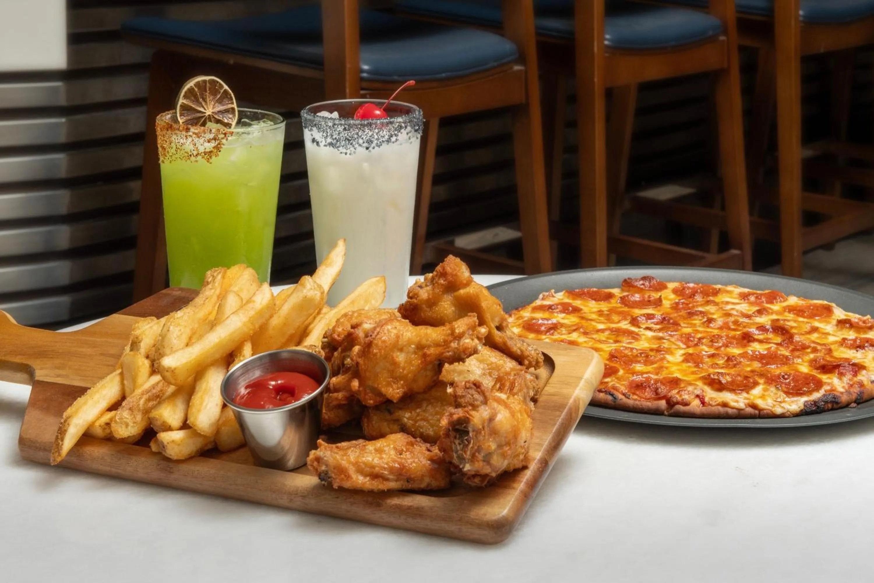 Lounge or bar in Residence Inn by Marriott Anaheim Resort Area/Garden Grove