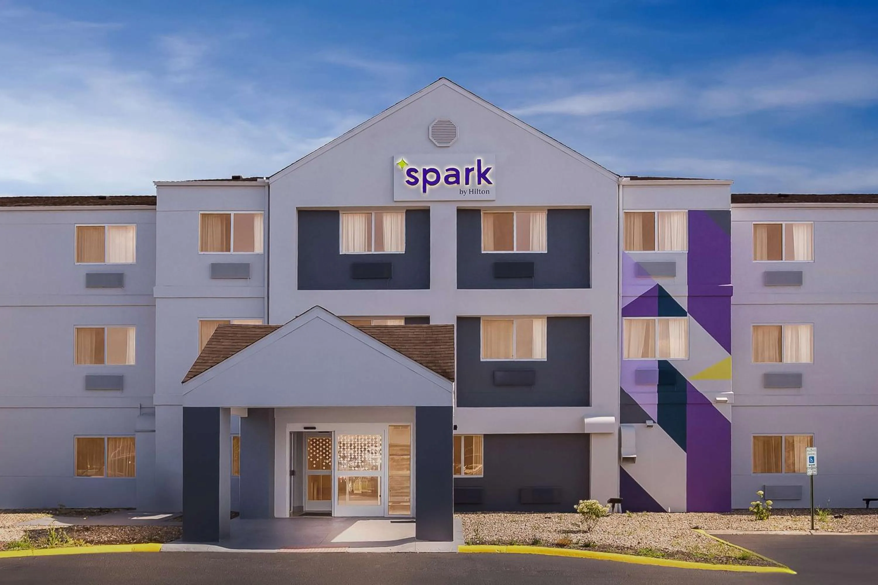 Property building in Spark by Hilton Springfield Southwest