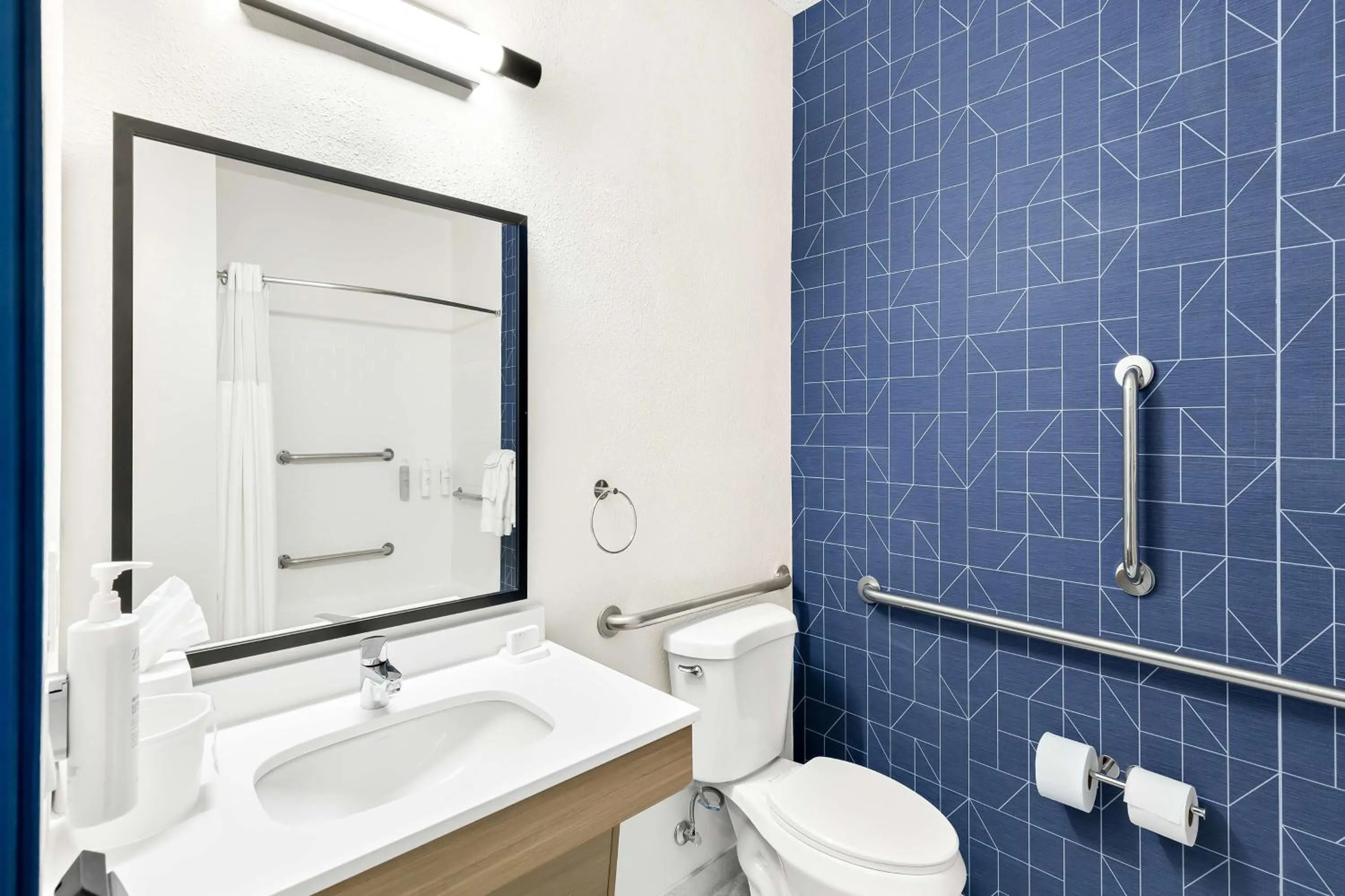 Bathroom in Spark by Hilton Springfield Southwest