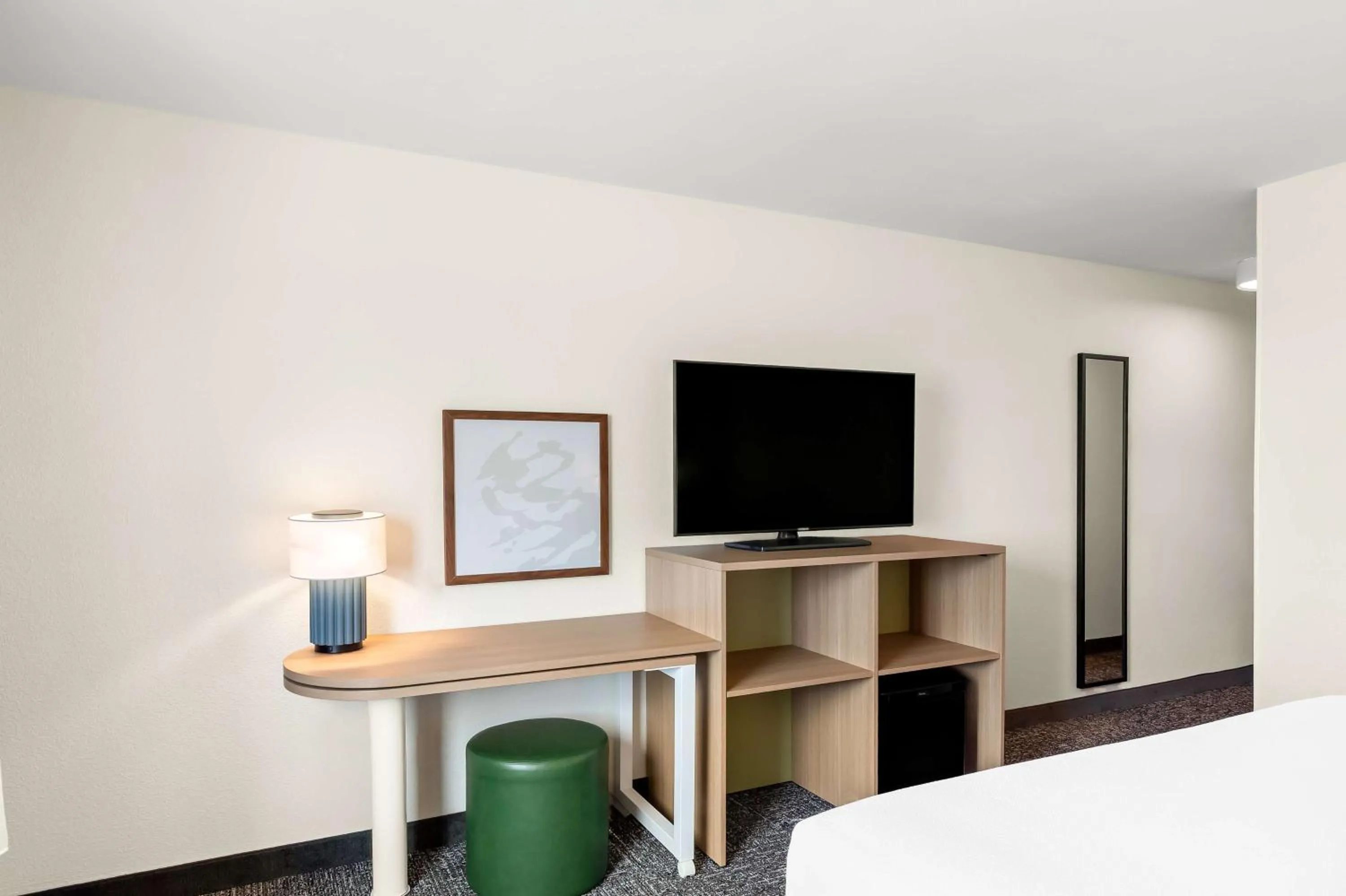 Bed in Spark by Hilton Springfield Southwest