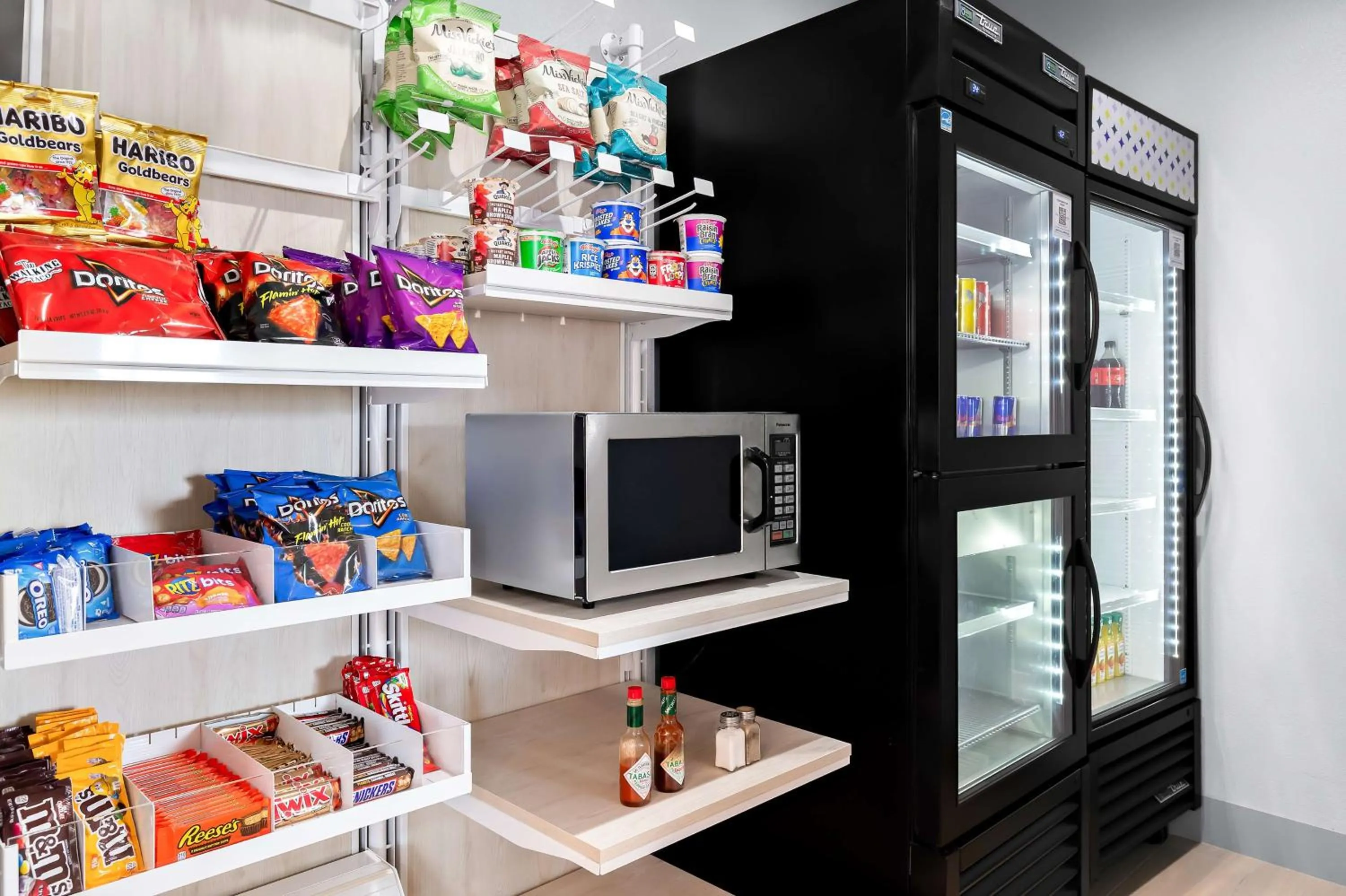 Restaurant/places to eat in Spark by Hilton Springfield Southwest