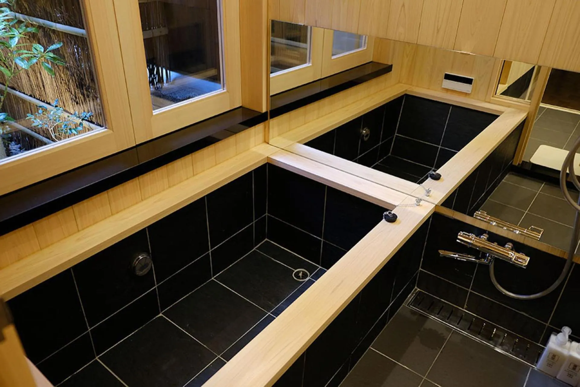 Bathroom in Reikaku Kiyomizu Gojo