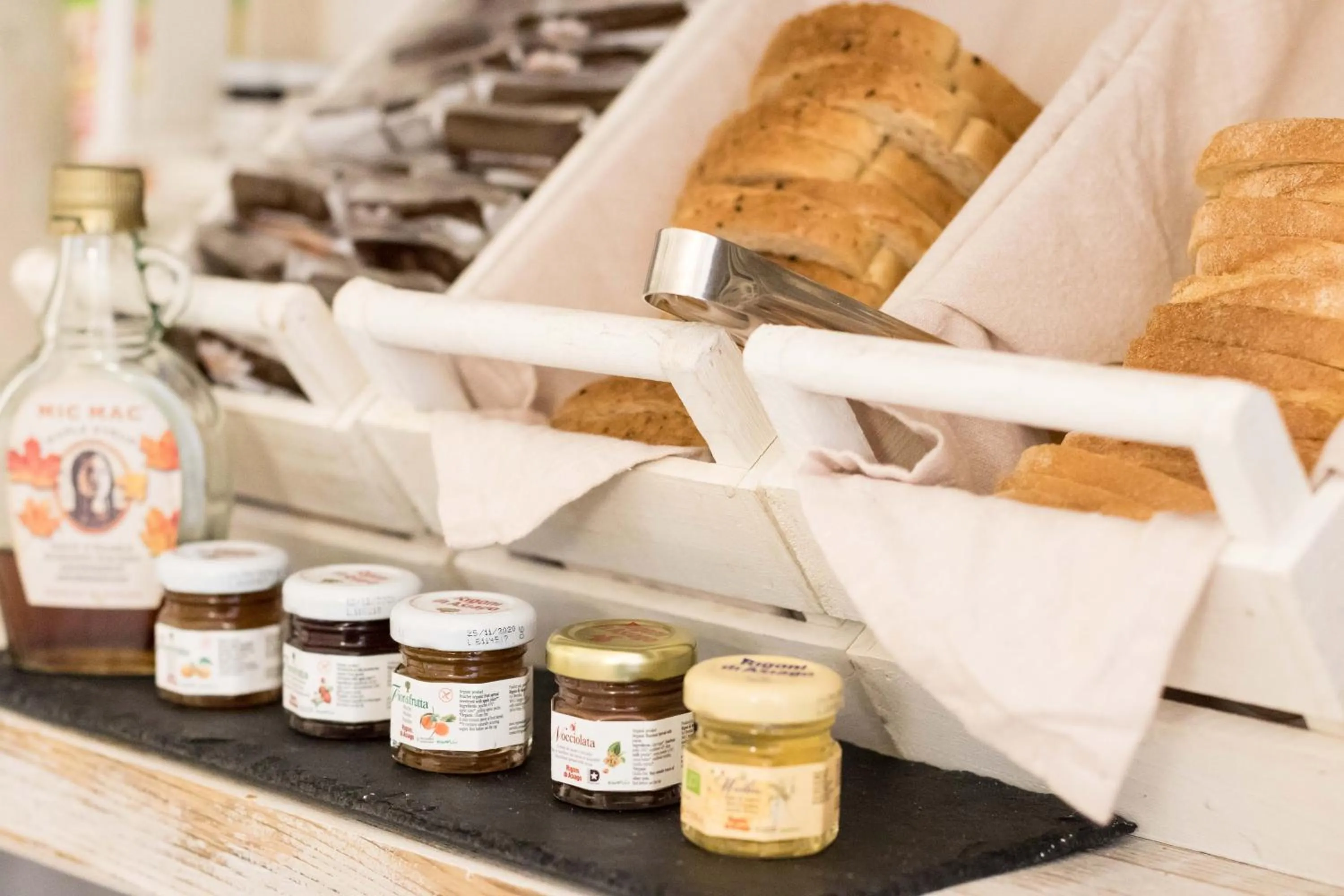 Continental breakfast in Eco Urban B&B