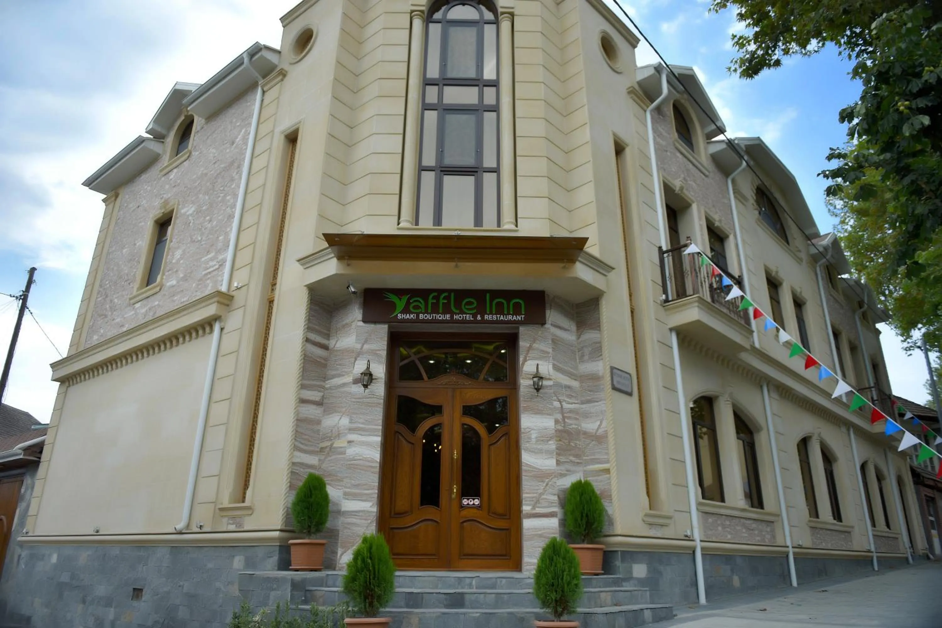 Yaffle Inn Shaki Boutique Hotel