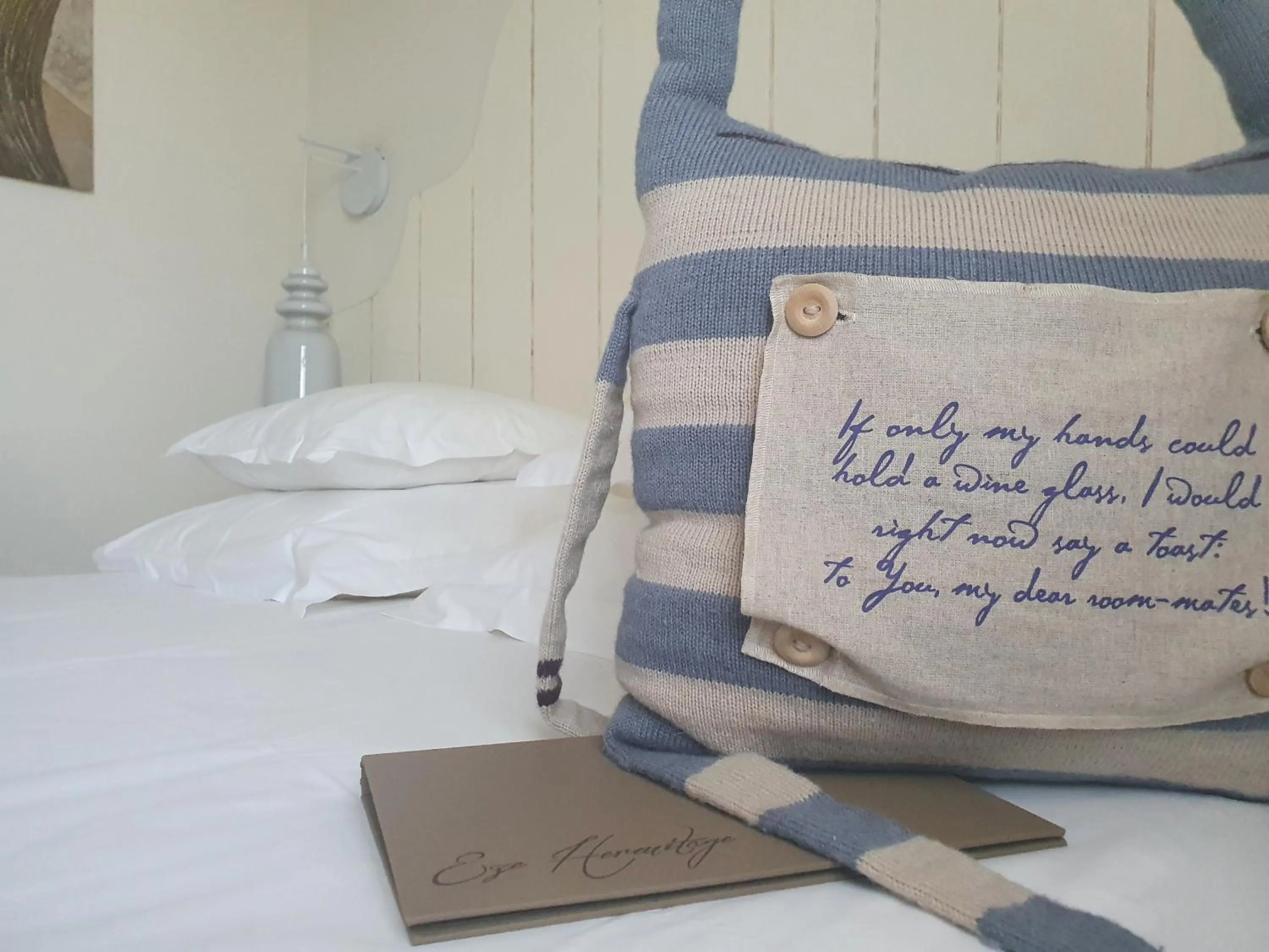 Bed in Hôtel Eze Hermitage