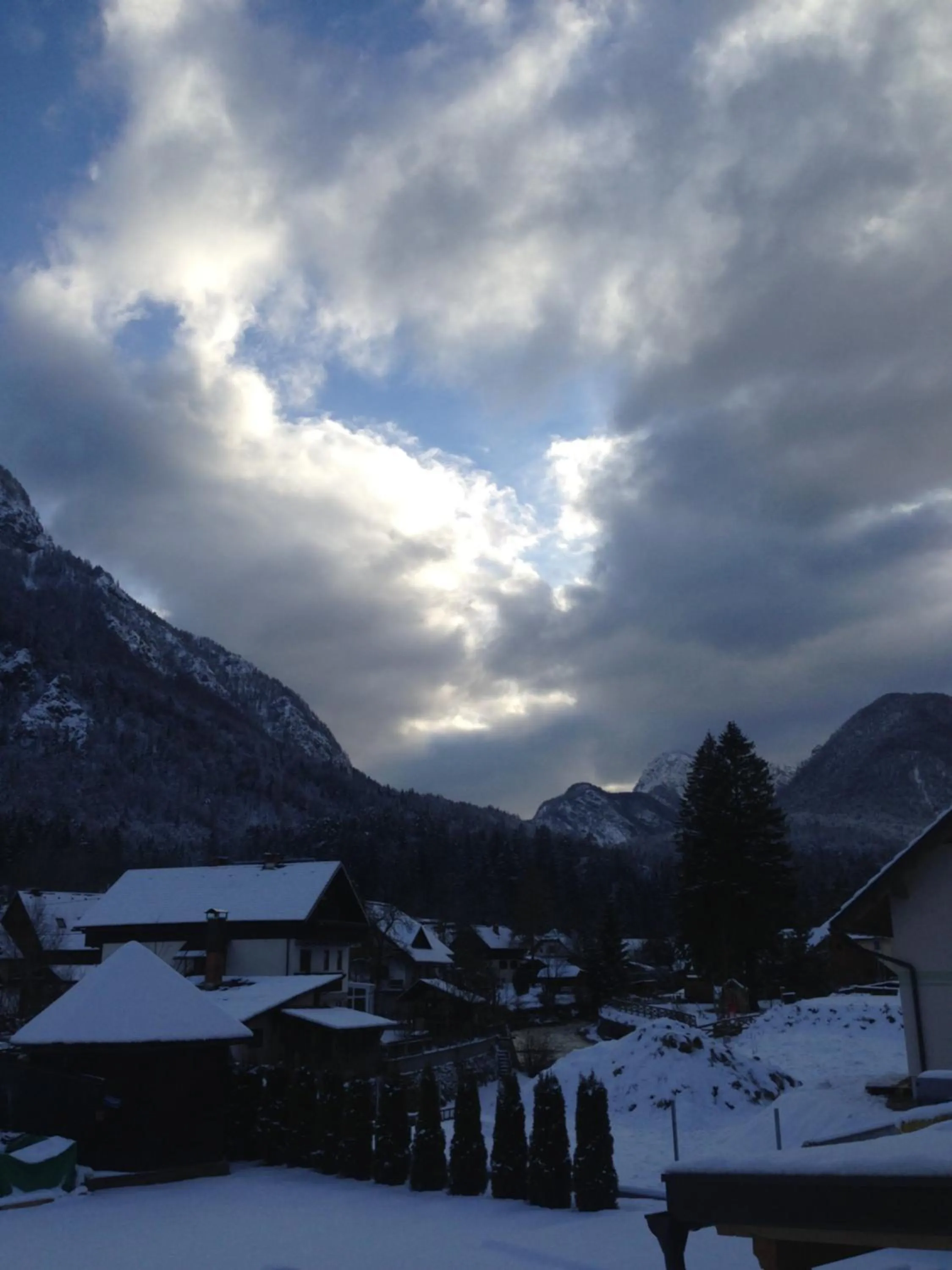 Garden view in Aparthotel Pr' Jakapč'