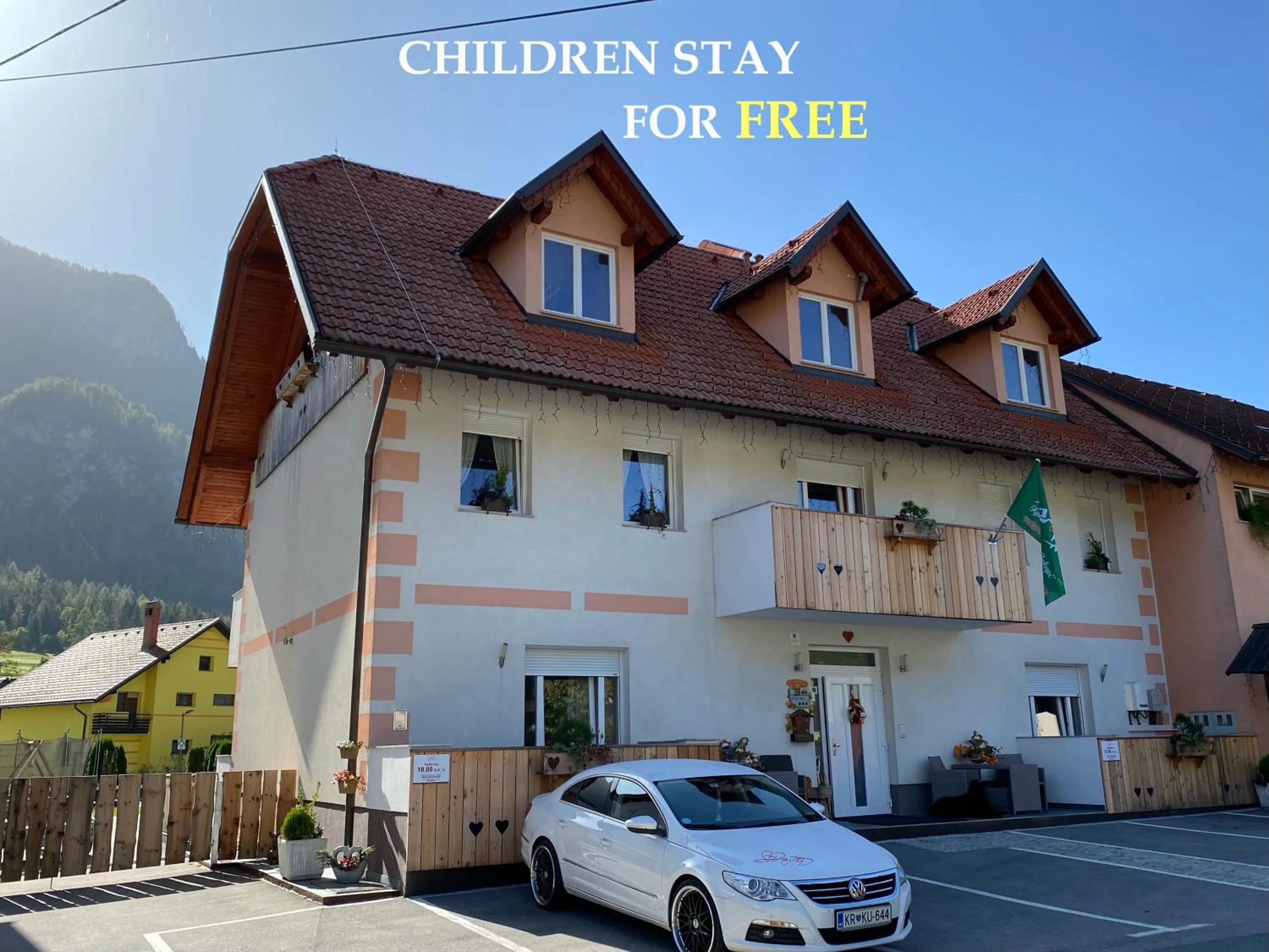 Property building in Aparthotel Pr' Jakapč'