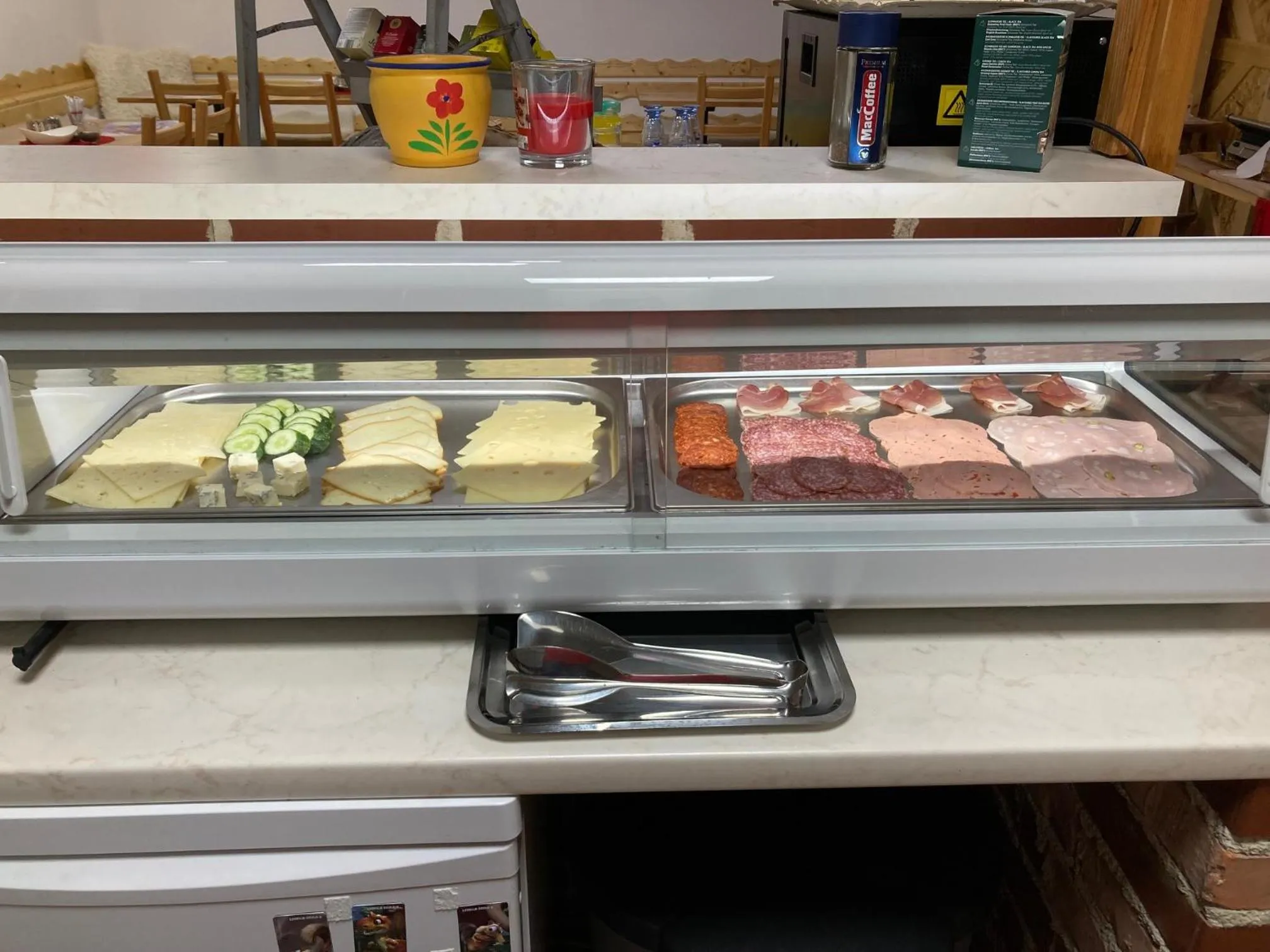 Breakfast in Aparthotel Pr' Jakapč'