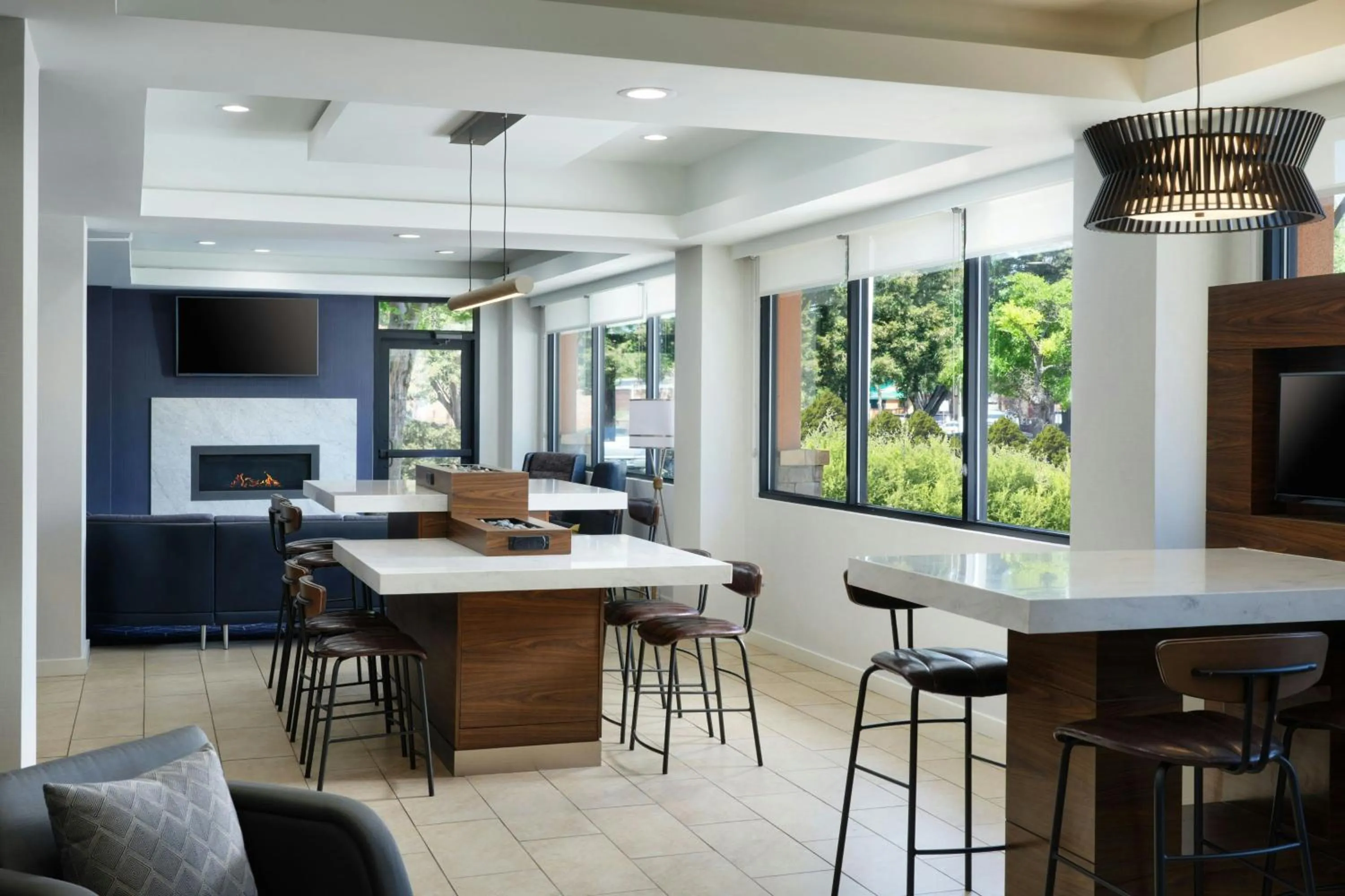 Lobby or reception in Courtyard by Marriott Santa Rosa