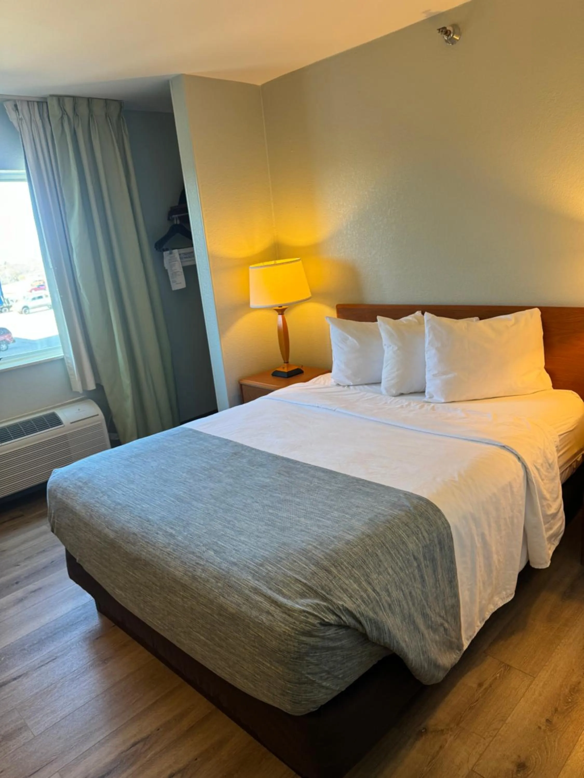 Bed in Wingate by Wyndham Sioux City