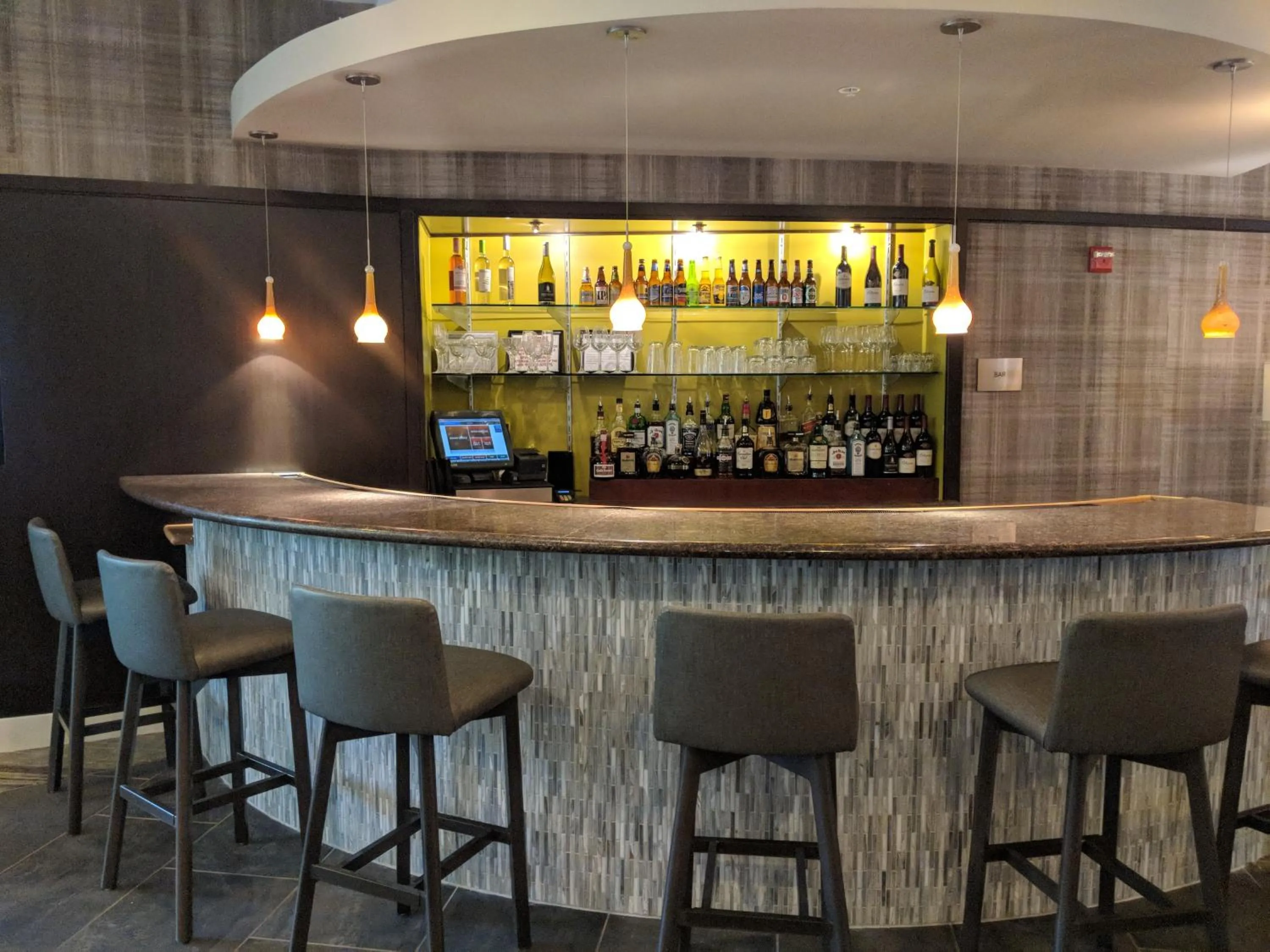Lounge or bar in Courtyard by Marriott Middletown Goshen