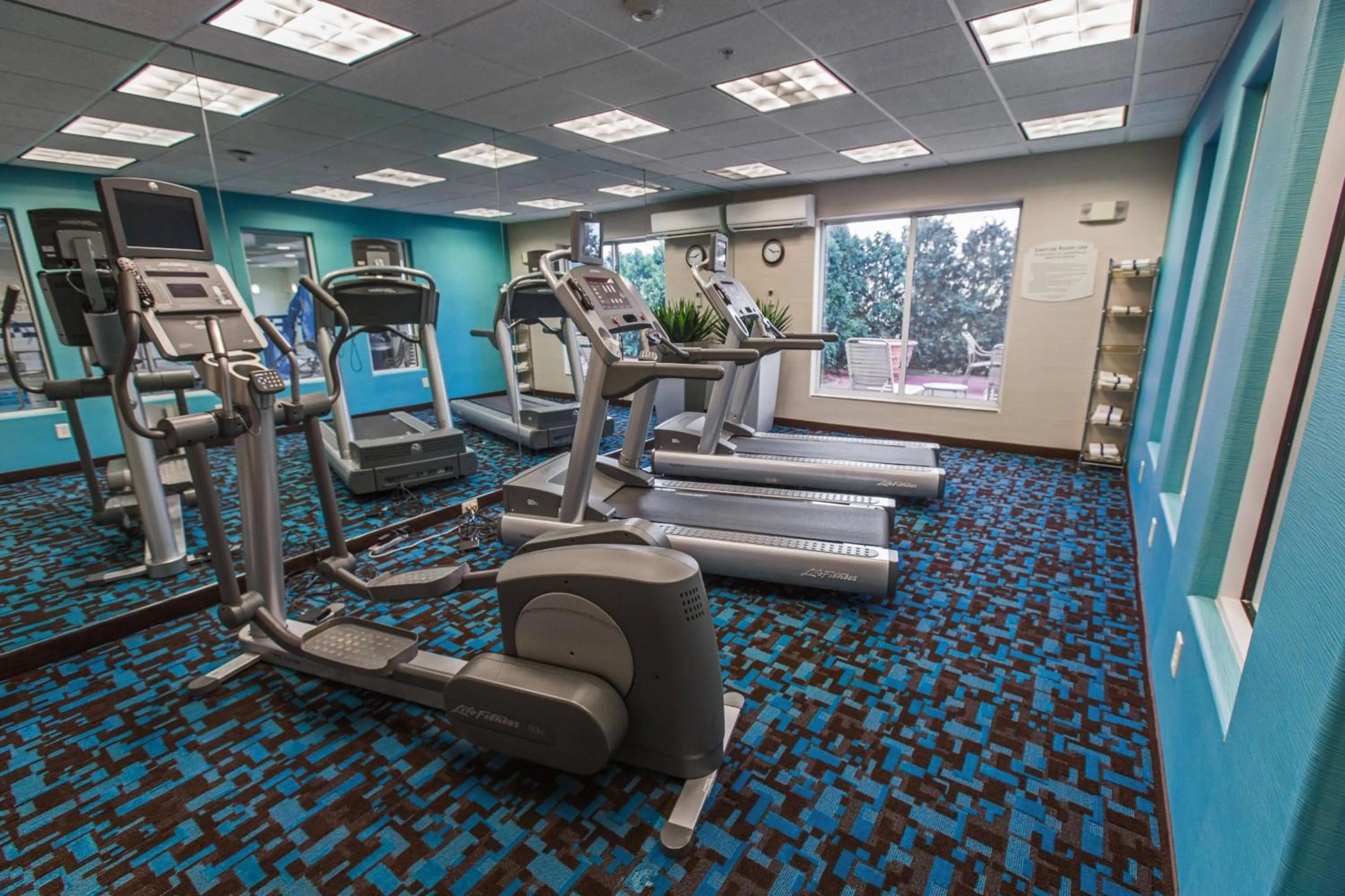 Fitness centre/facilities in Fairfield Inn & Suites Toledo North