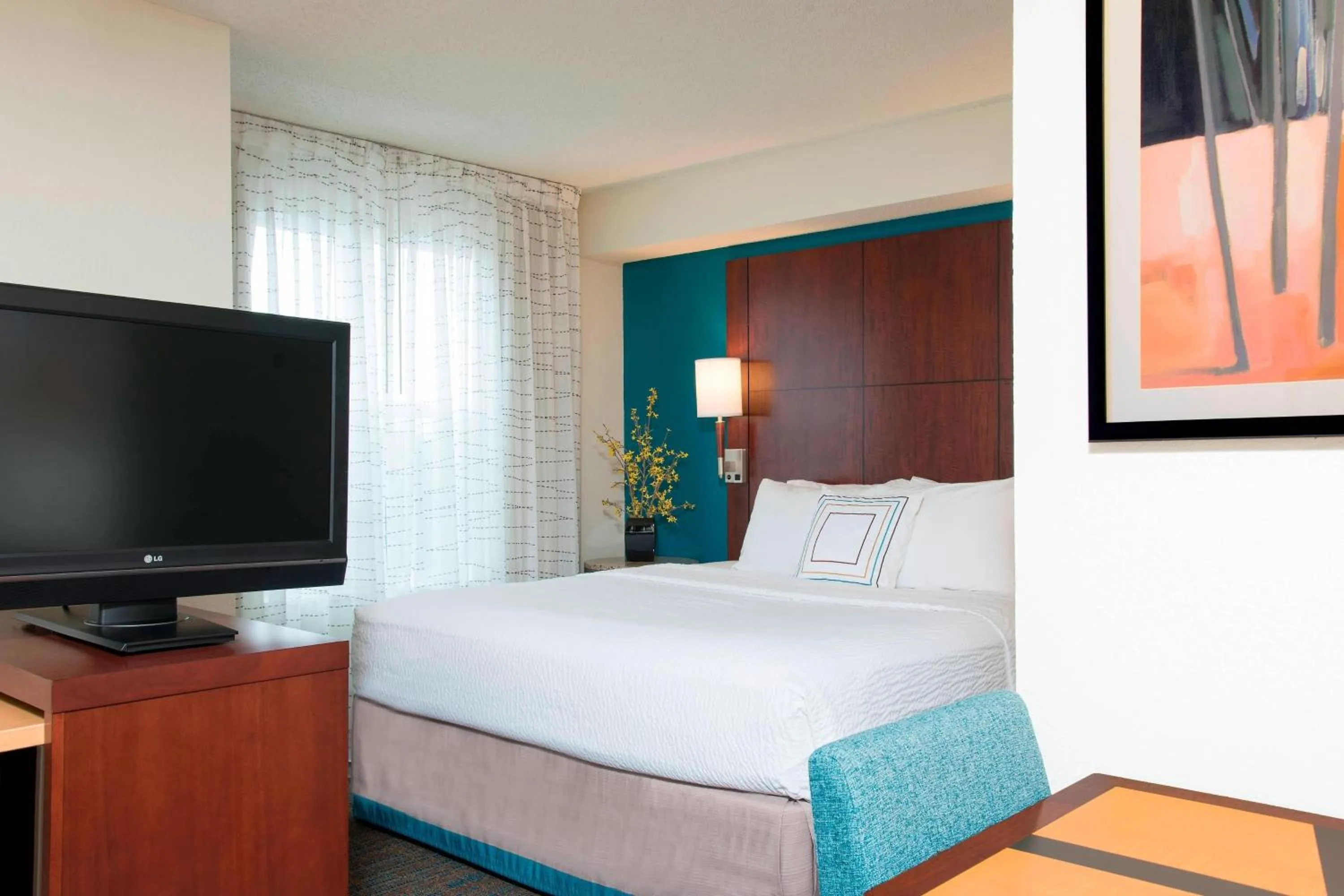 Photo of the whole room, Bed in Residence Inn Toledo Maumee