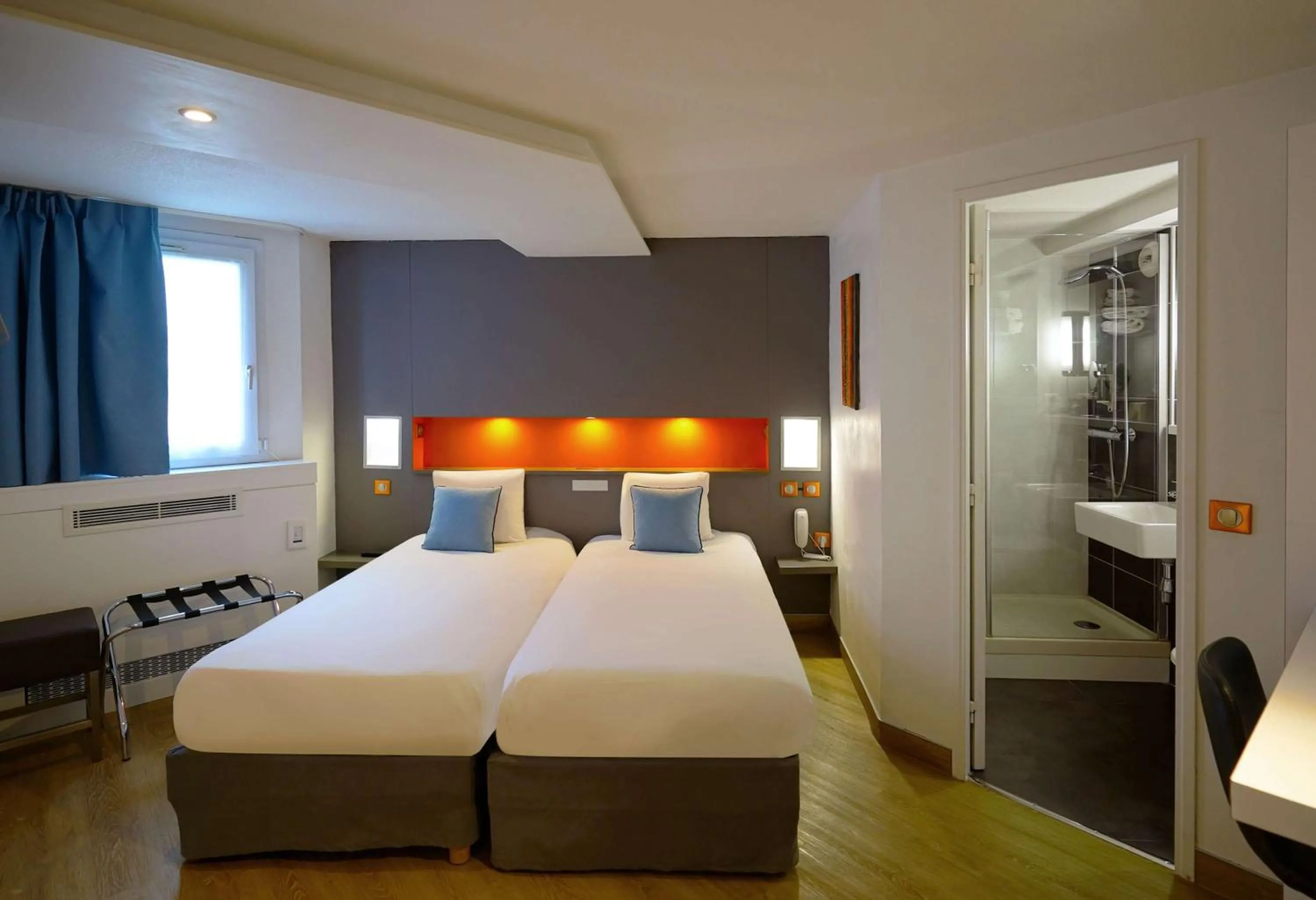 Bedroom, Bed in Hôtel Best Western The Wish Versailles