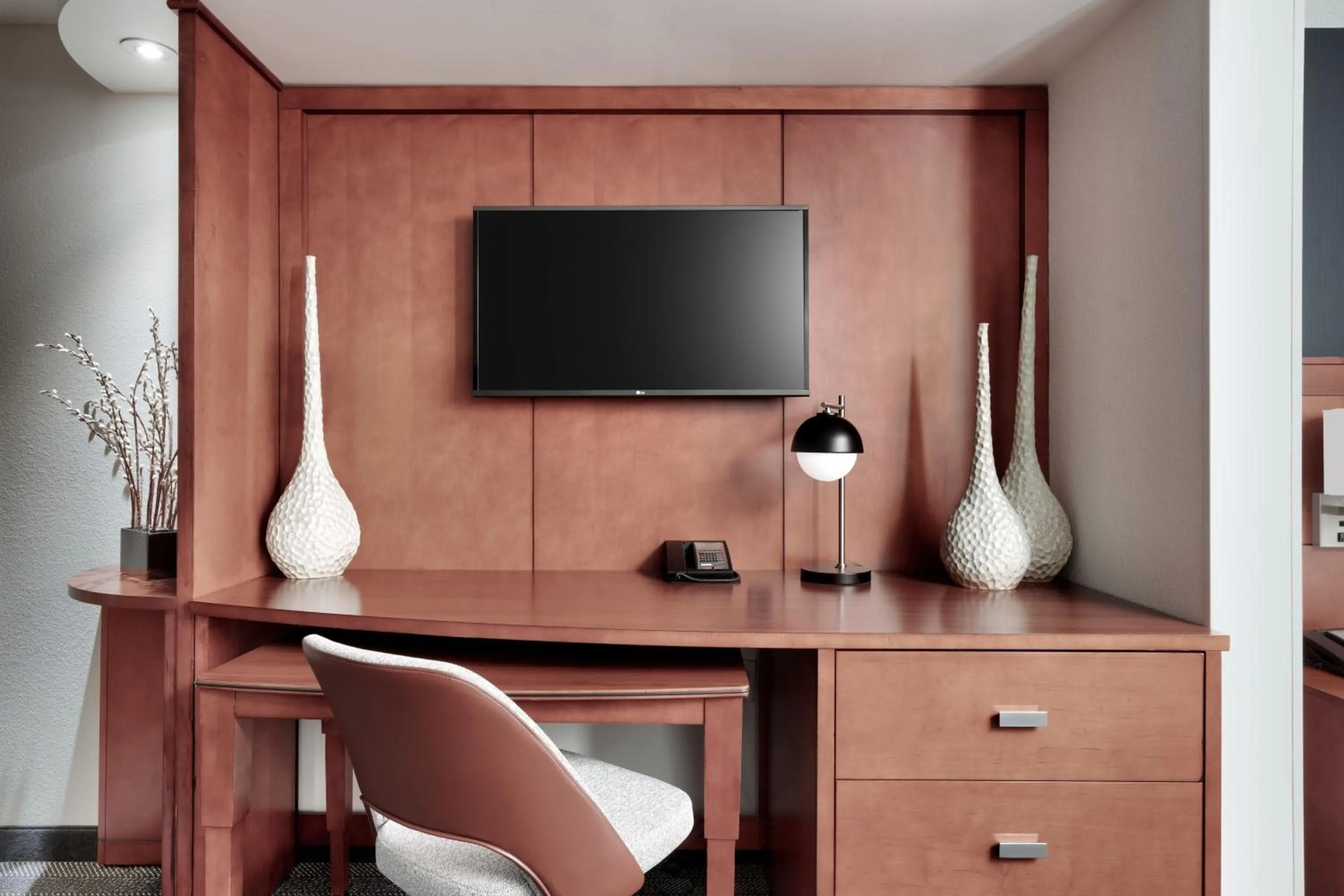 Bedroom in Courtyard by Marriott Johnson City