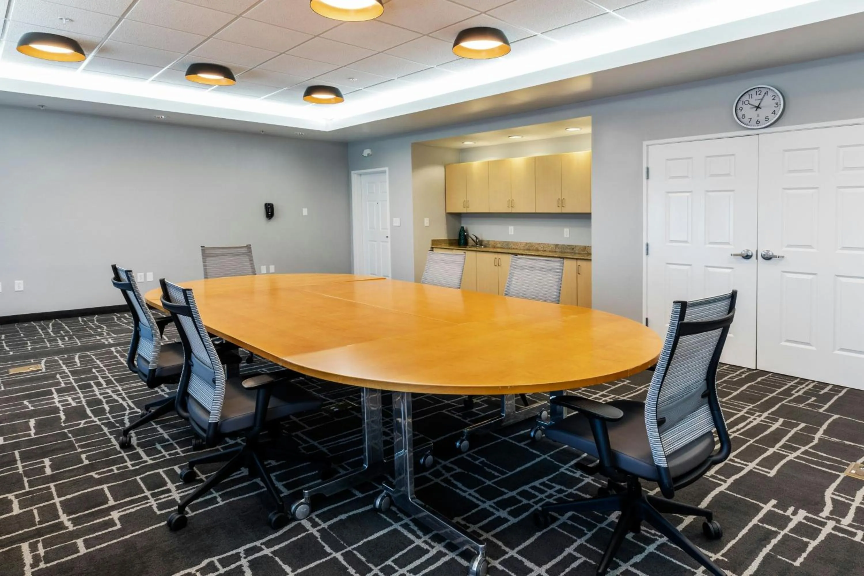 Meeting/conference room in TownePlace Suites by Marriott Tulsa Broken Arrow