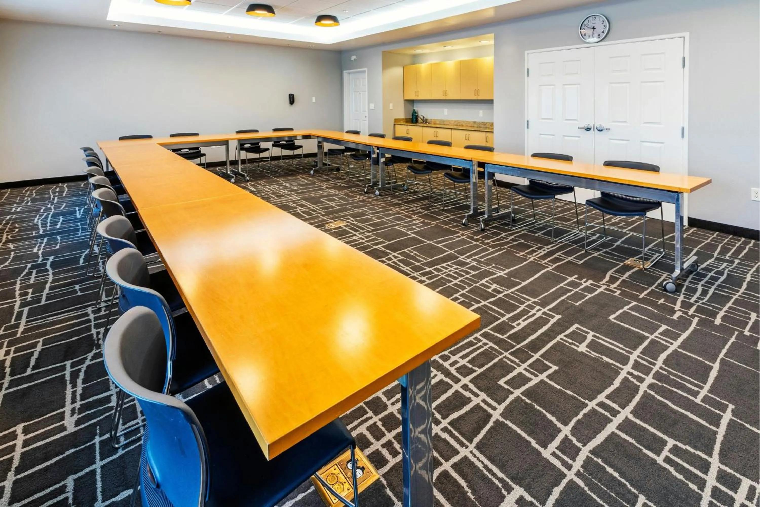 Meeting/conference room in TownePlace Suites by Marriott Tulsa Broken Arrow