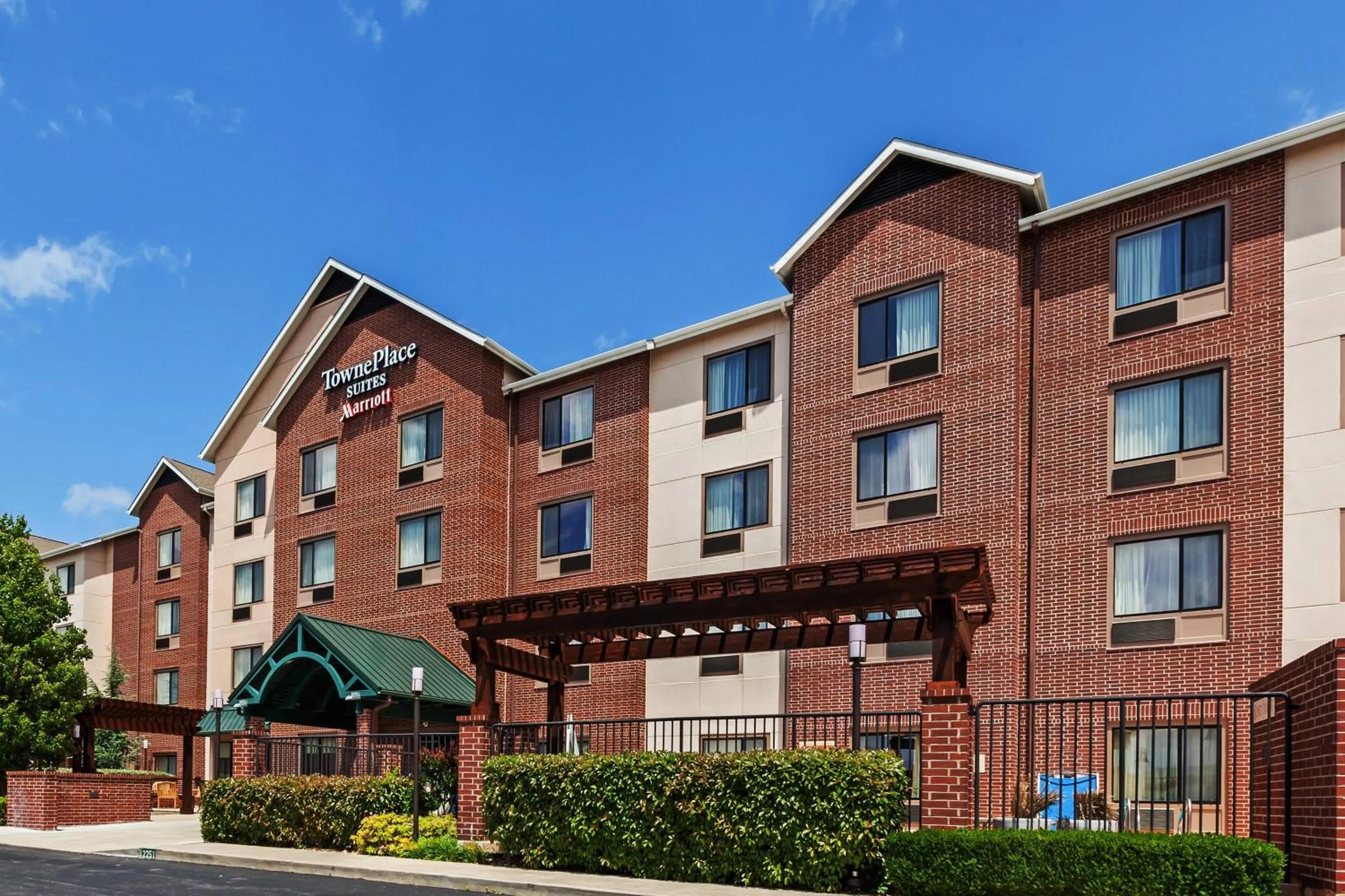 Property building in TownePlace Suites by Marriott Tulsa Broken Arrow