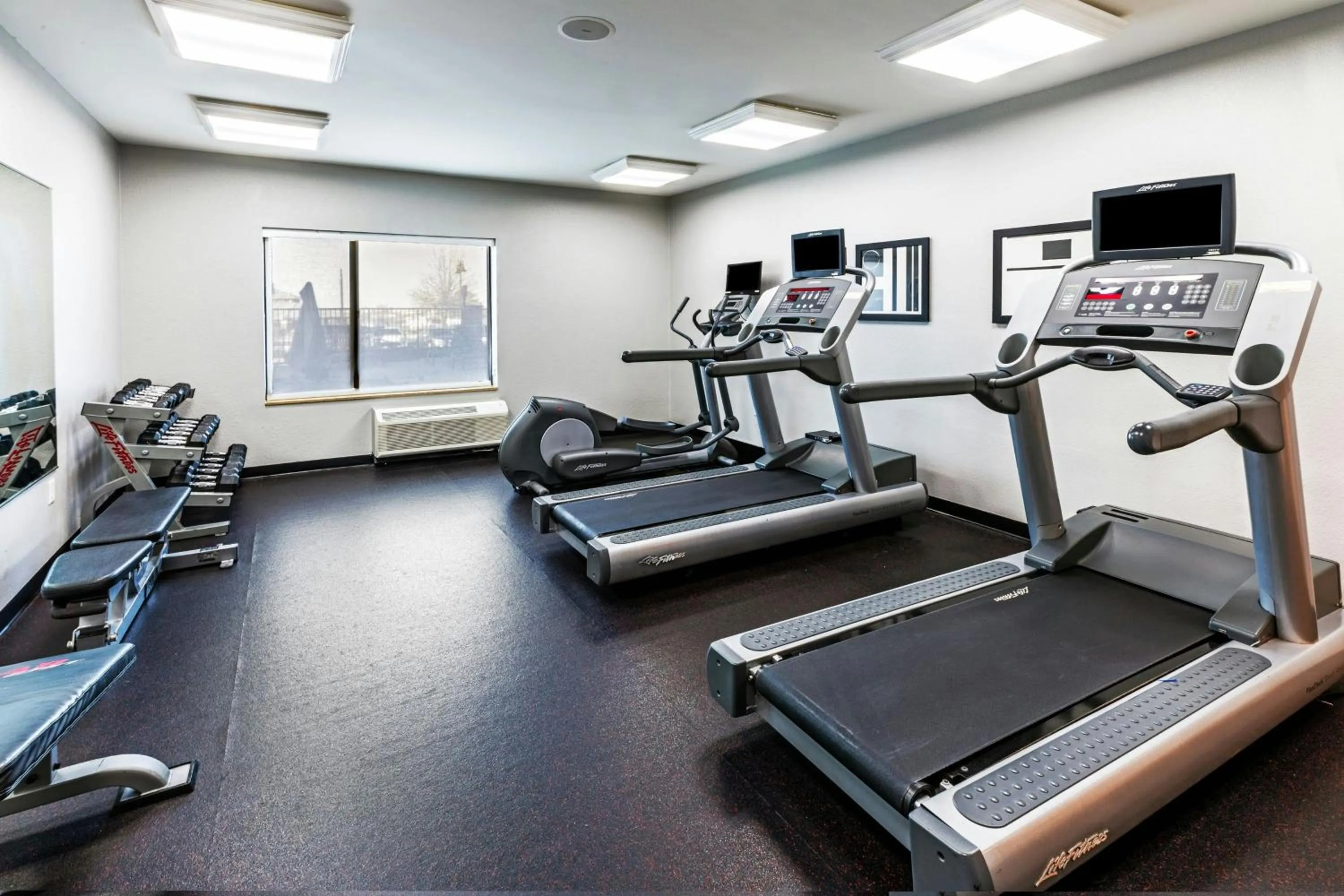 Fitness centre/facilities in TownePlace Suites by Marriott Tulsa Broken Arrow