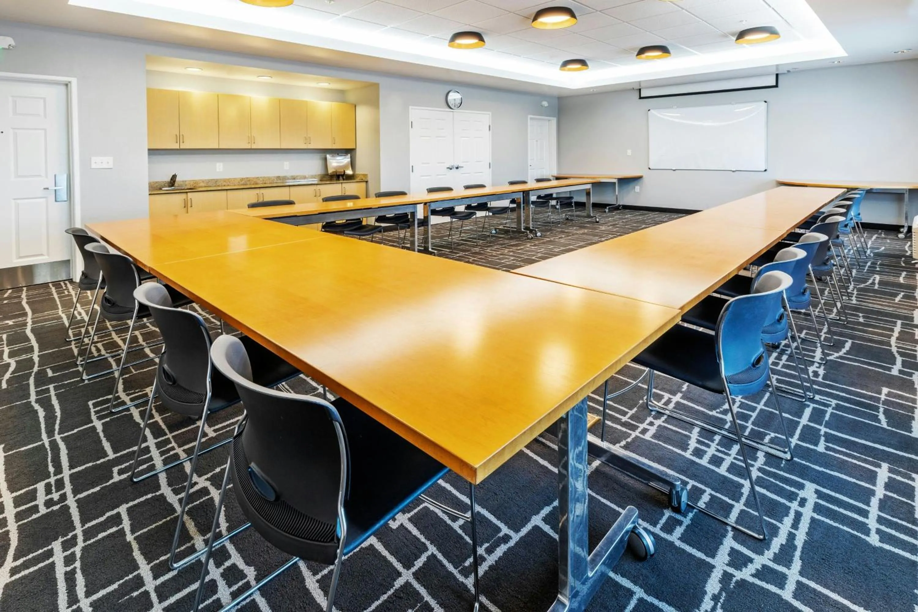 Meeting/conference room in TownePlace Suites by Marriott Tulsa Broken Arrow
