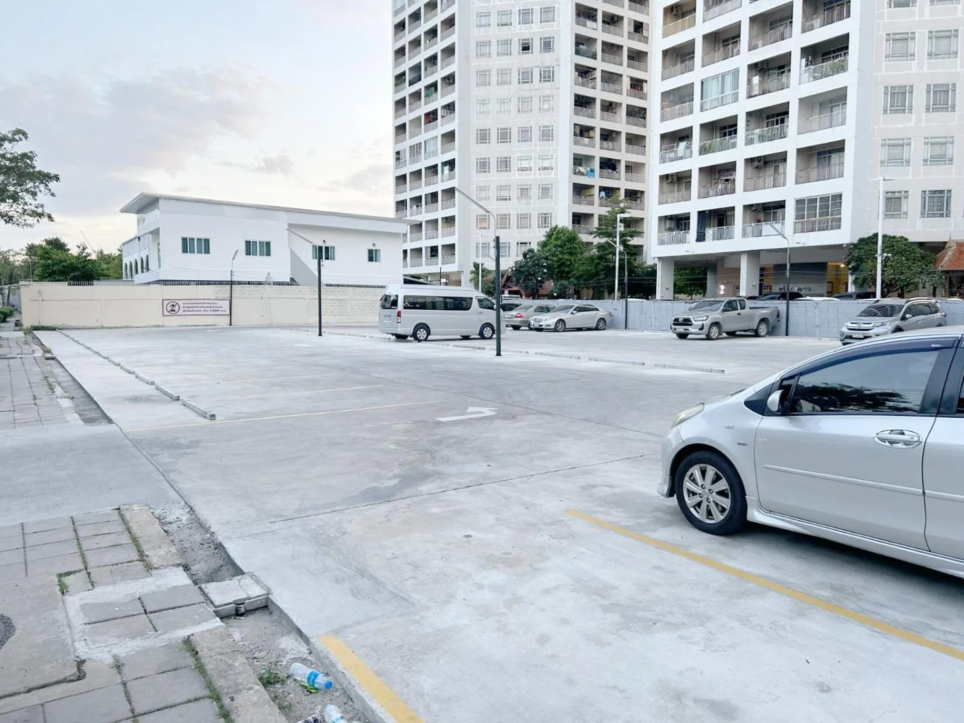 Parking in Goody Hotel