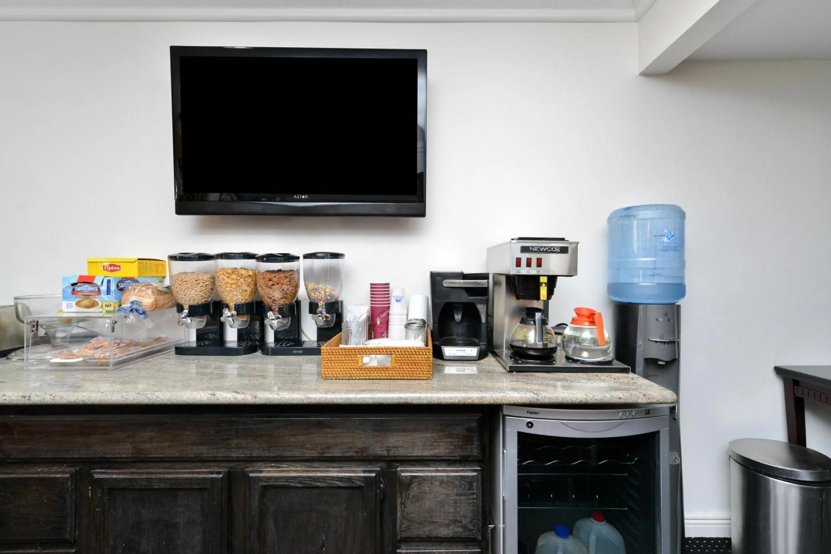 Lobby or reception in Capital City Inn Sacramento Convention Center CA