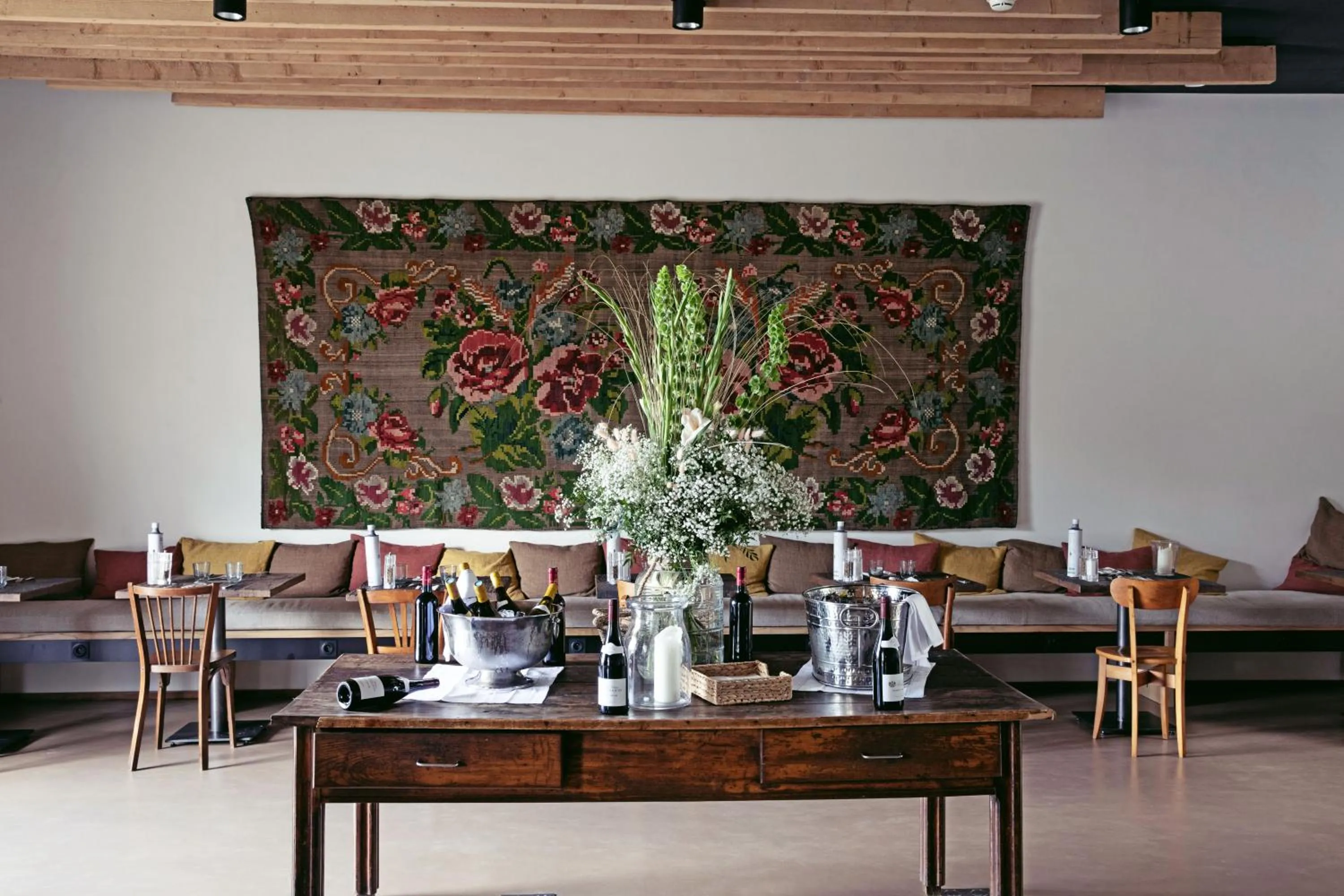 Restaurant/places to eat in Château De Villiers-Le-Mahieu