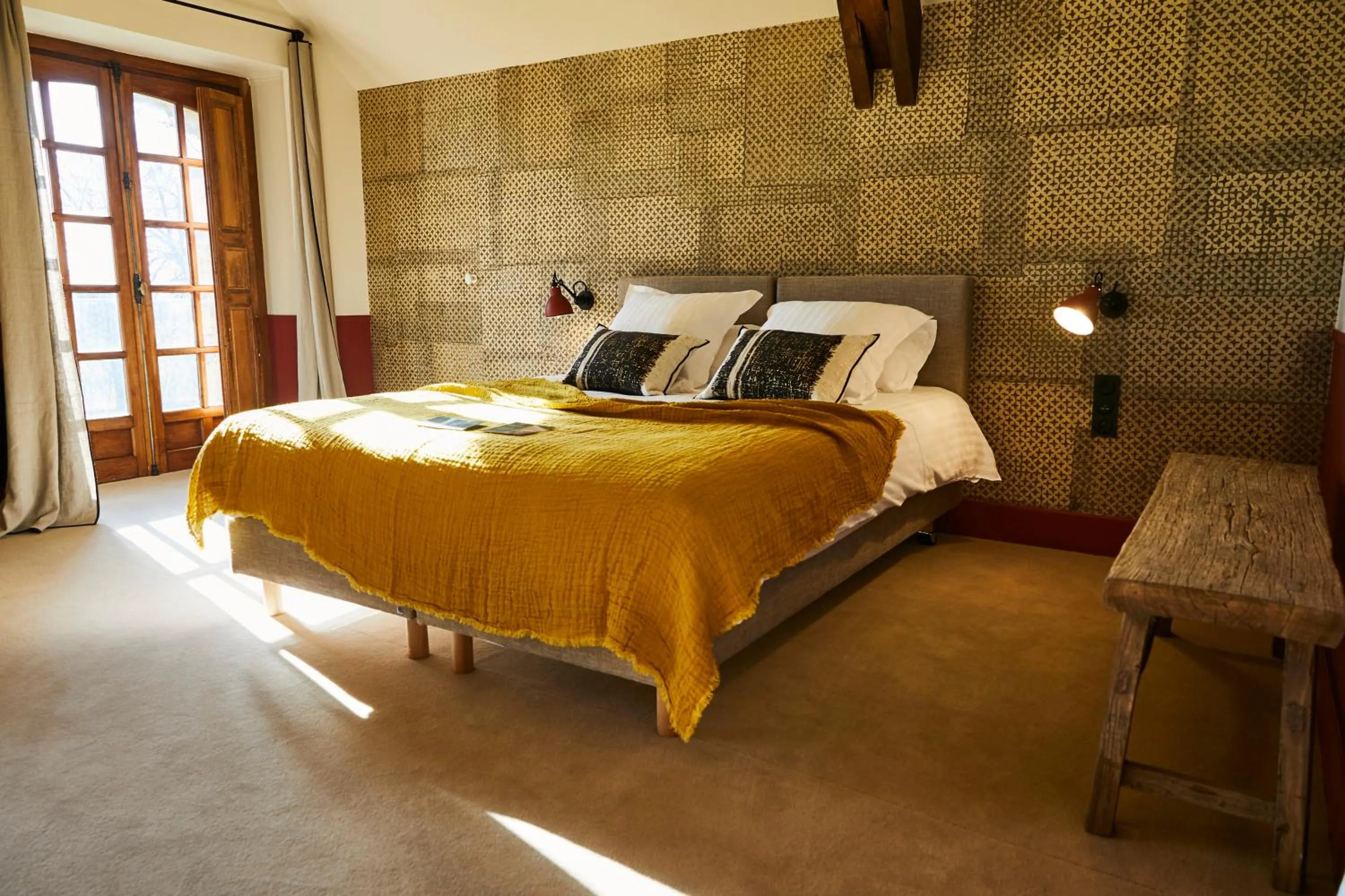 Photo of the whole room, Bed in Château De Villiers-Le-Mahieu