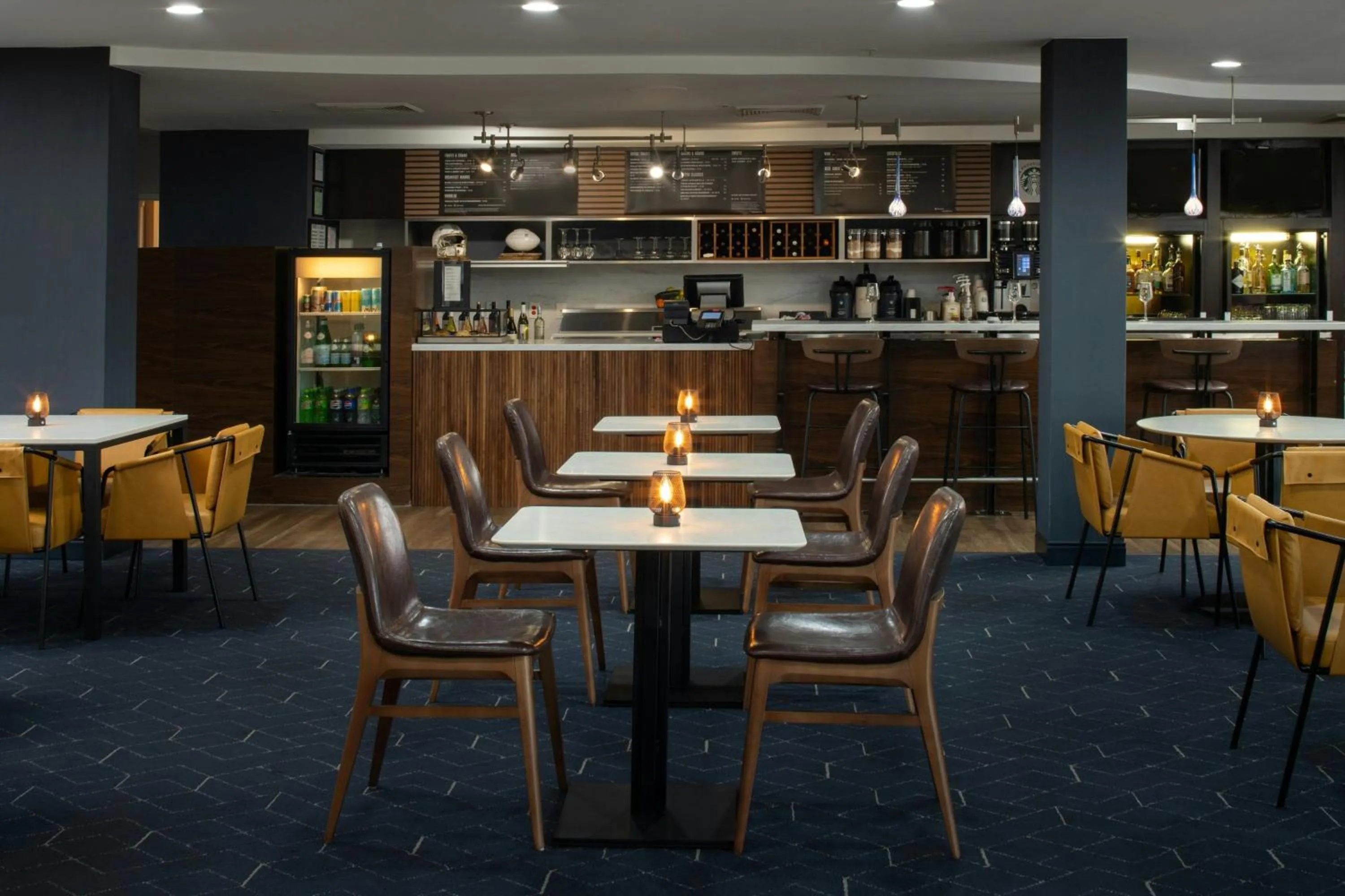 Restaurant/places to eat in Courtyard Texarkana