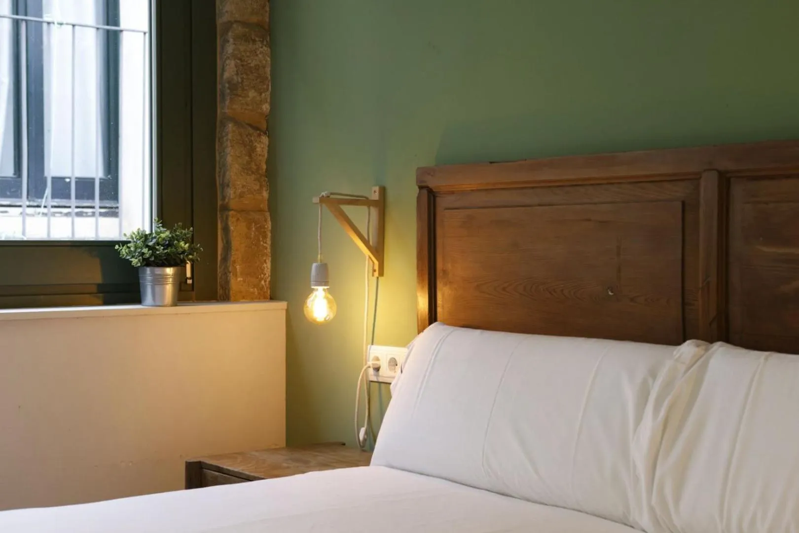 Bedroom, Bed in Bravissimo Força 17, Barri Vell apartments