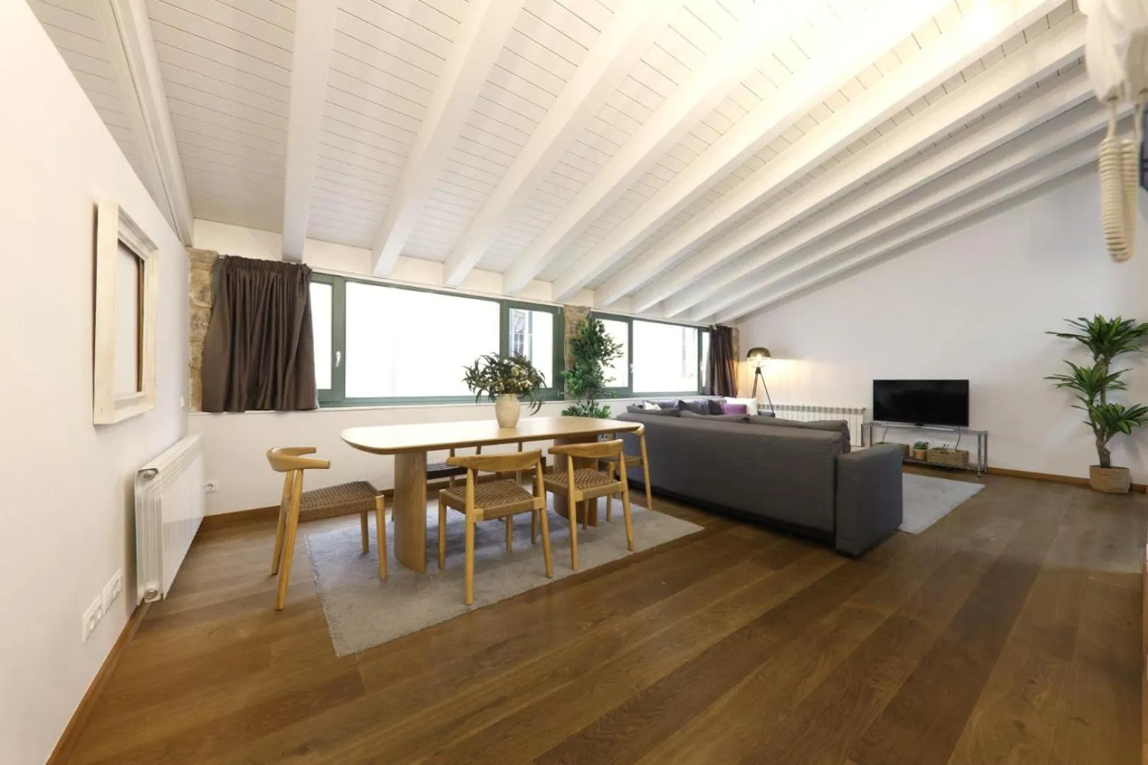 Living room in Bravissimo Força 17, Barri Vell apartments